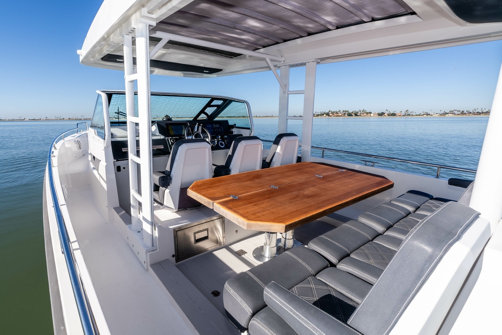 MINI MAHANA 37ft Axopar Yacht For Sale