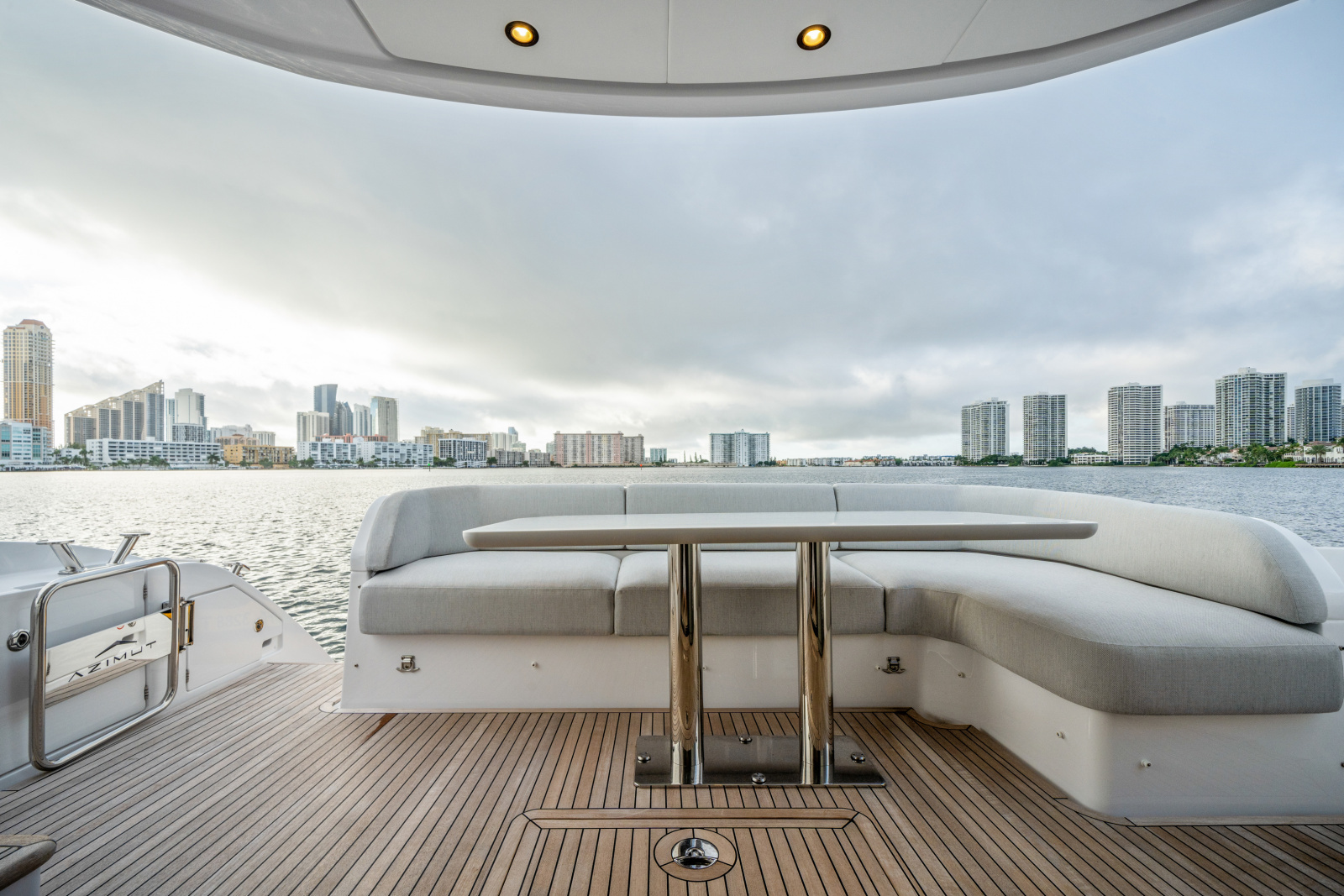53ft Azimut Yacht For Sale
