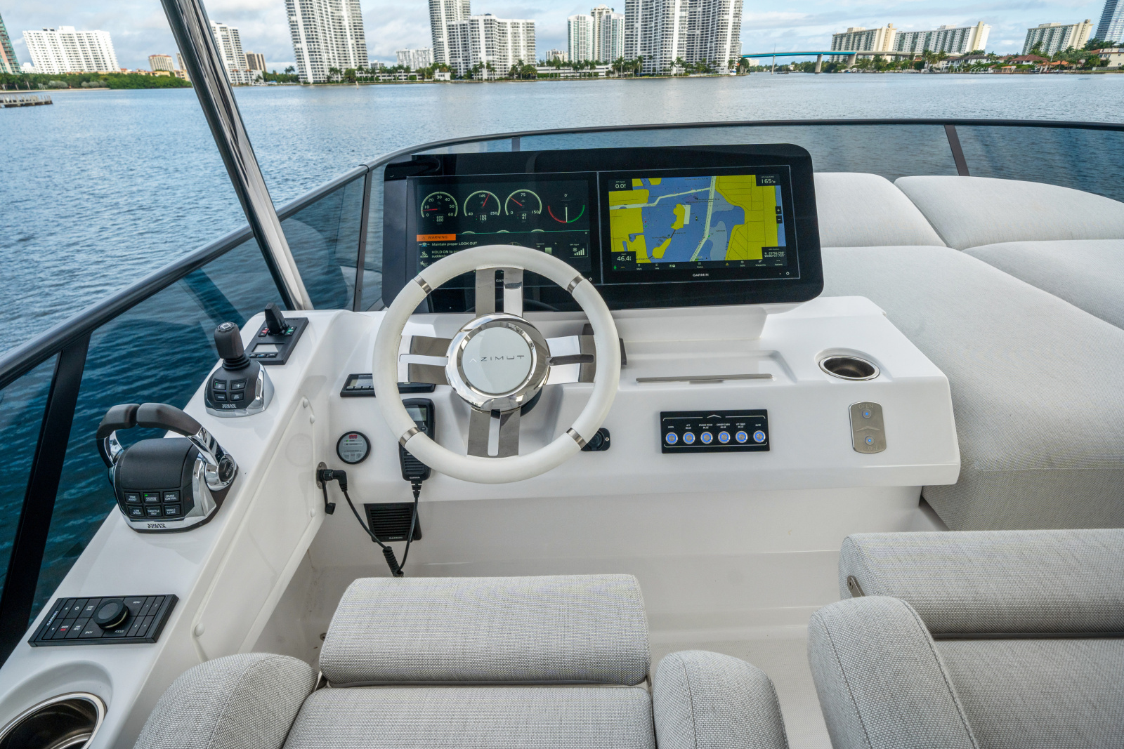 53ft Azimut Yacht For Sale
