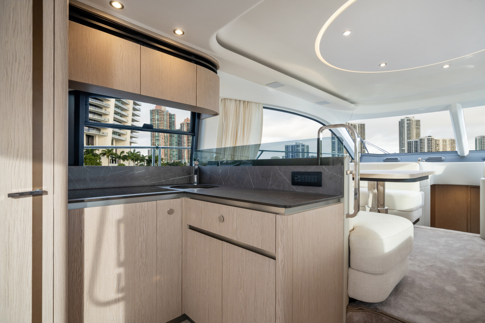 53ft Azimut Yacht For Sale