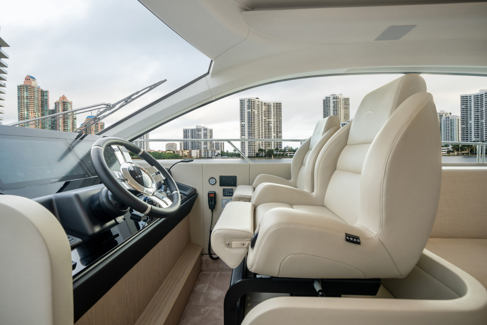 53ft Azimut Yacht For Sale