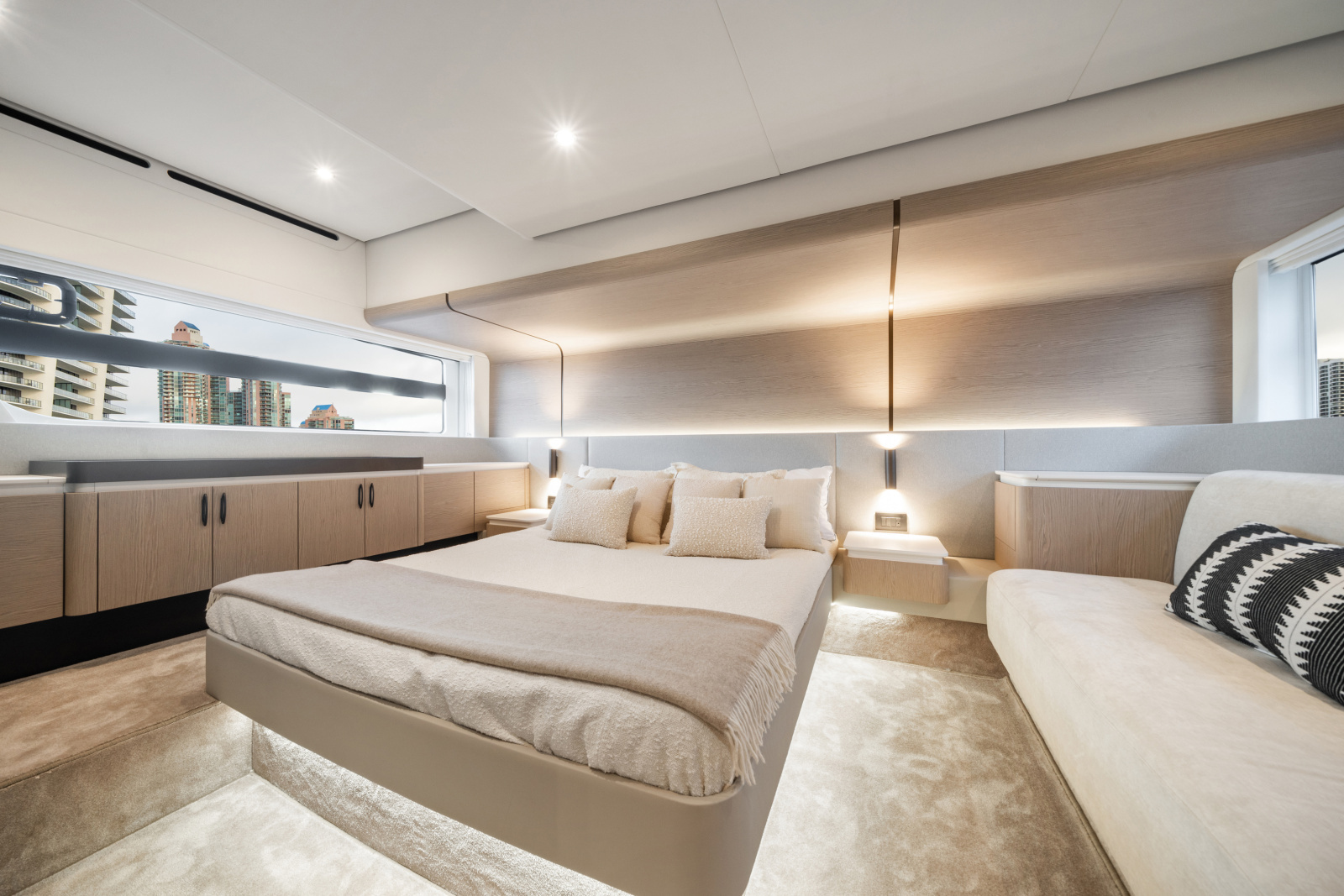 53ft Azimut Yacht For Sale