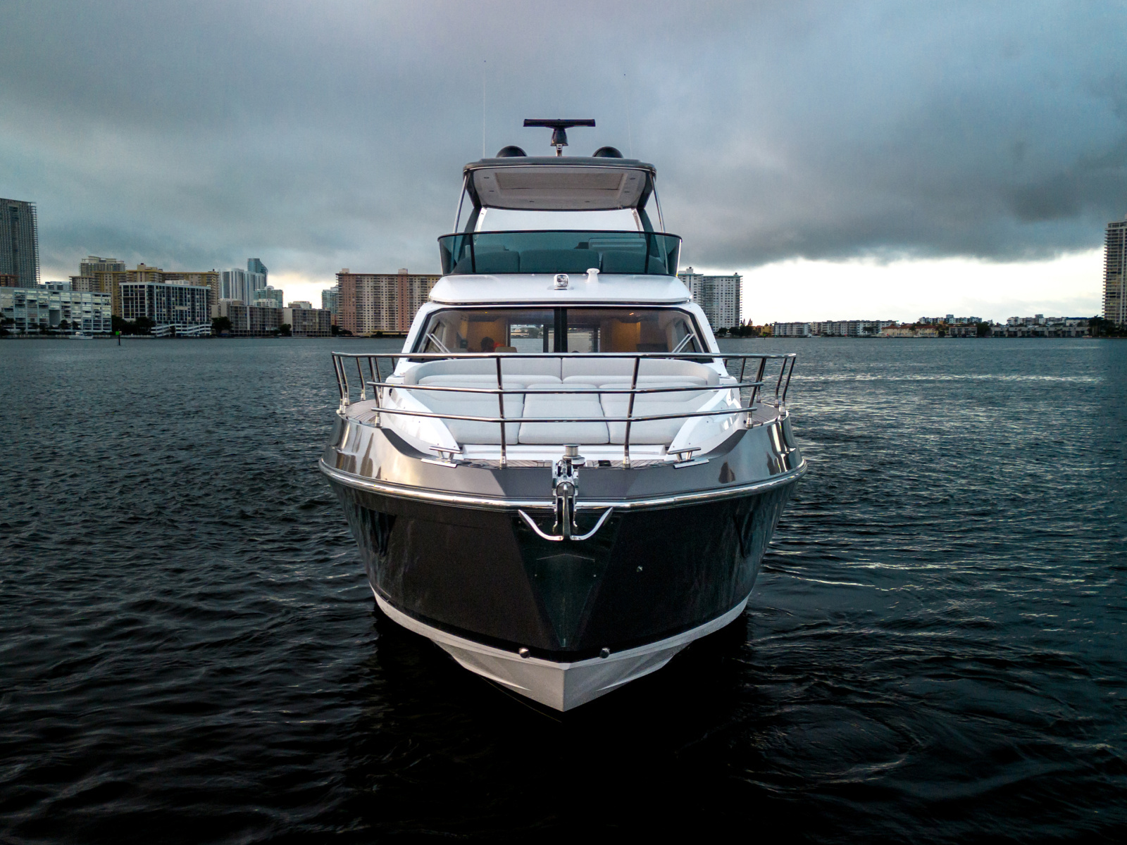 53ft Azimut Yacht For Sale