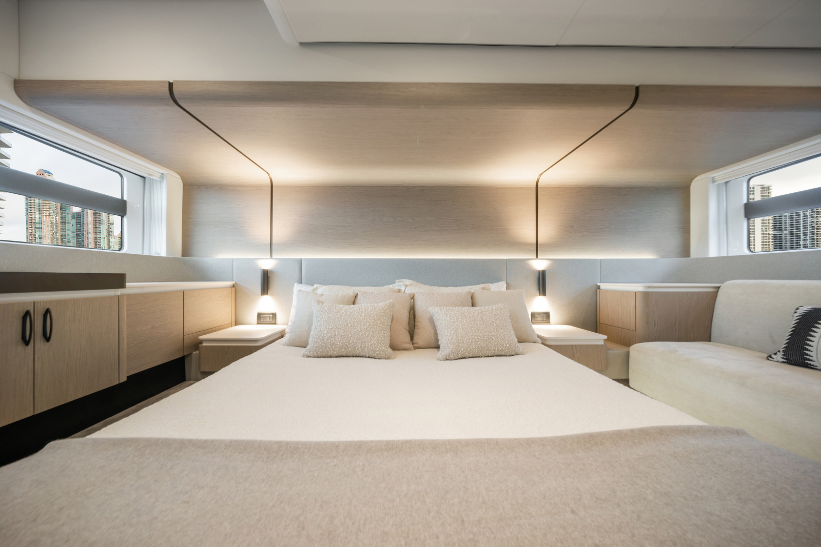 53ft Azimut Yacht For Sale