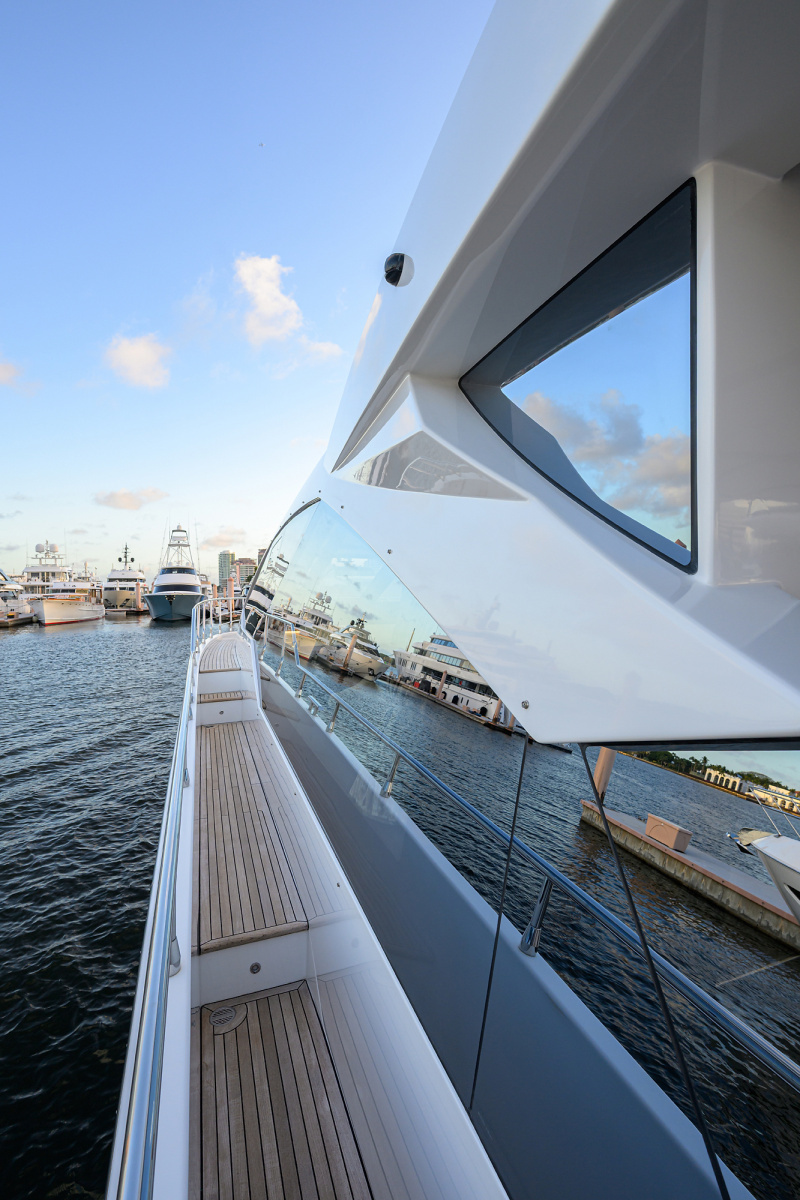 70ft Azimut Yacht For Sale