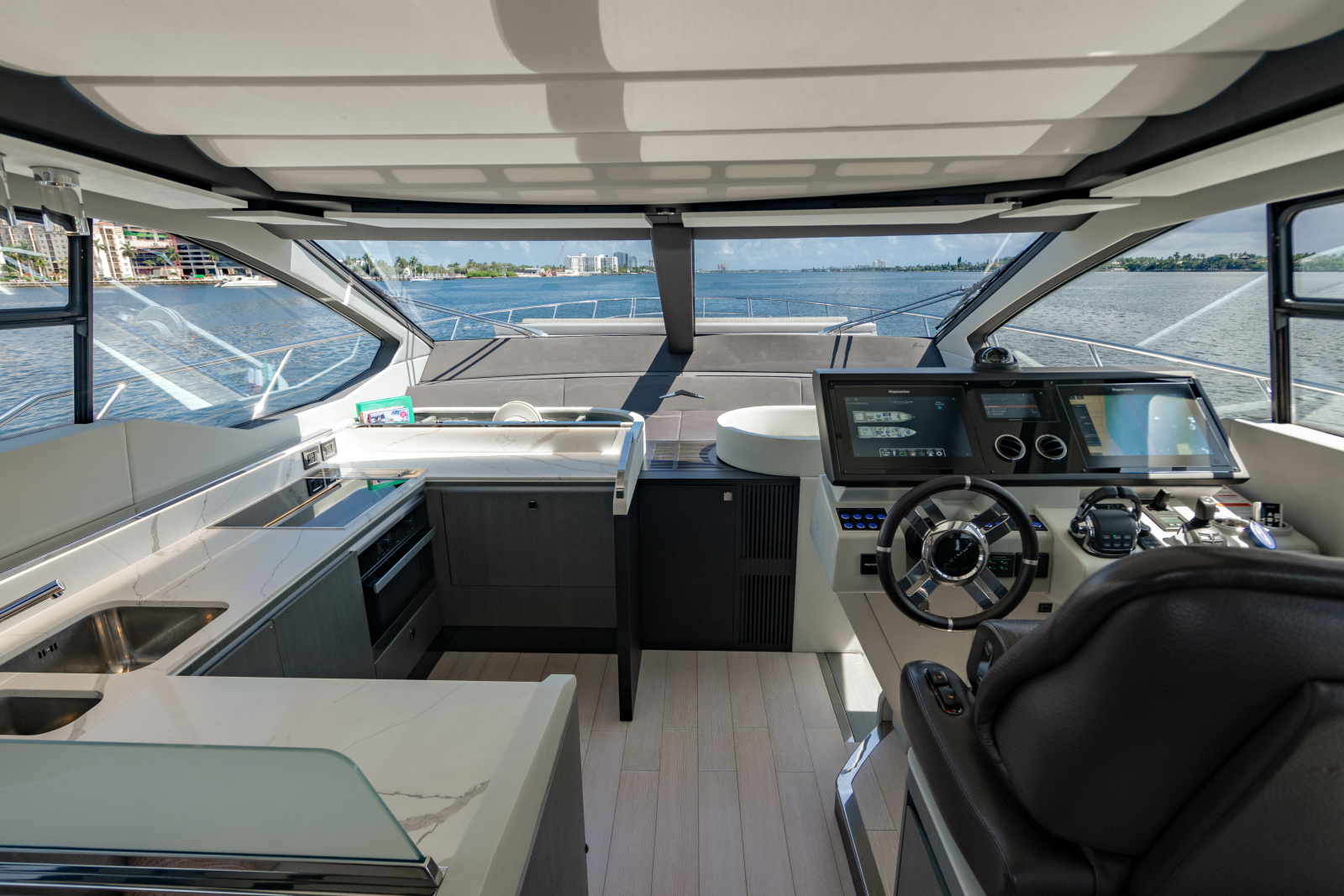 2019 Azimut S7