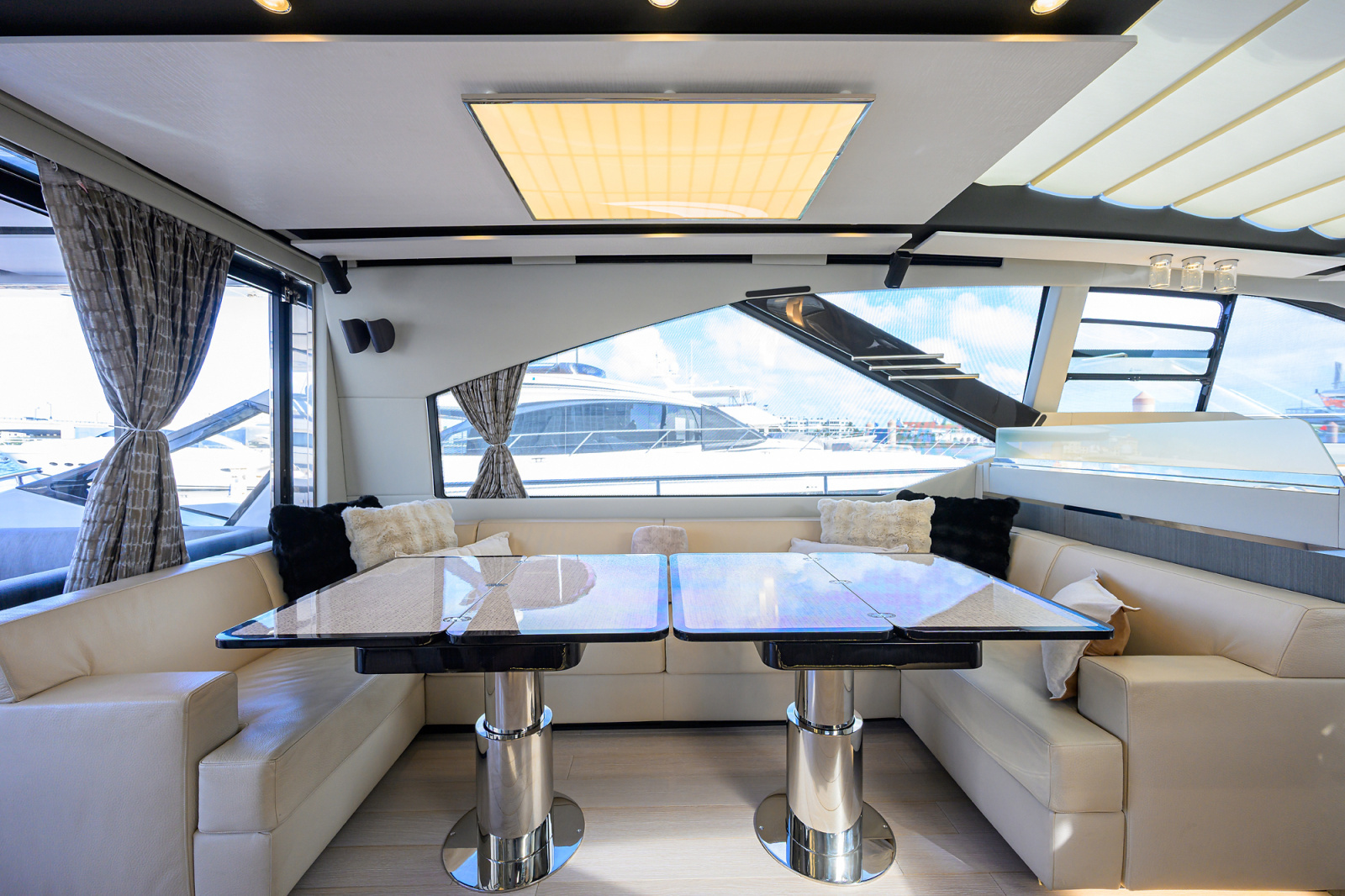 70ft Azimut Yacht For Sale