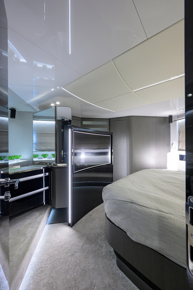 70ft Azimut Yacht For Sale