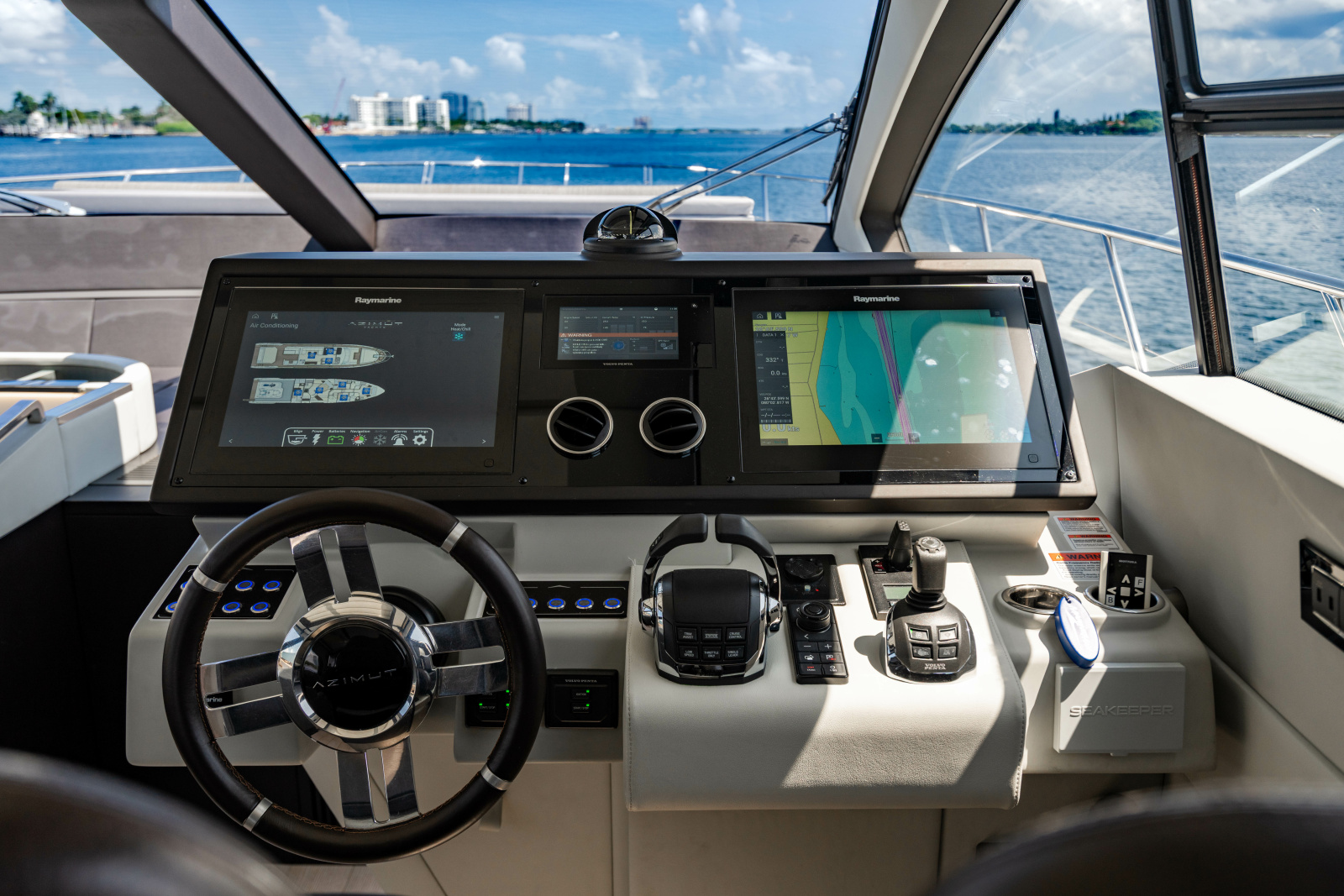 2019 Azimut S7