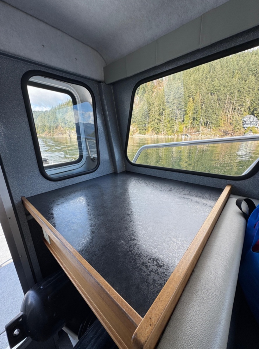 27' 2018 KingFisher 2725 Weekender