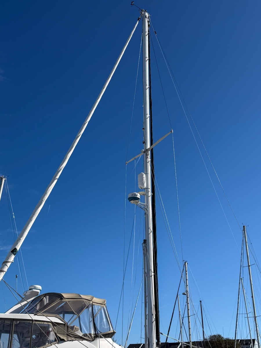 Mast & rigging 