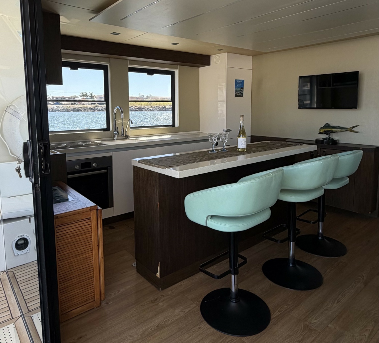 54' 2018 Overblue 54