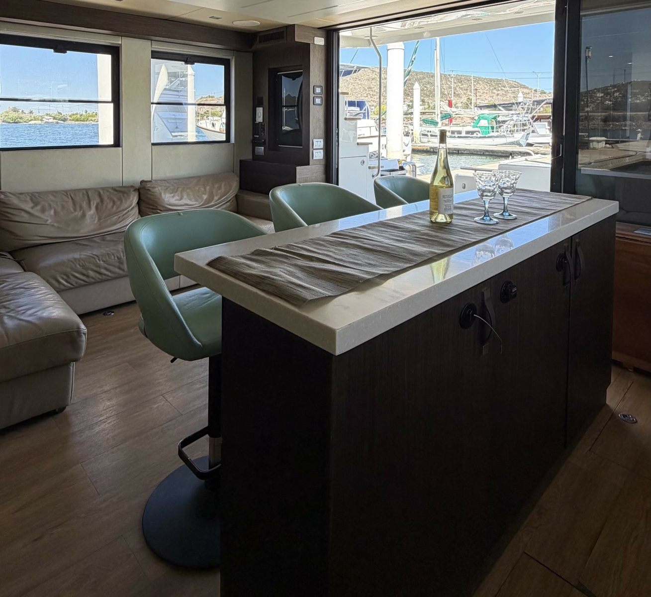 54' 2018 Overblue 54