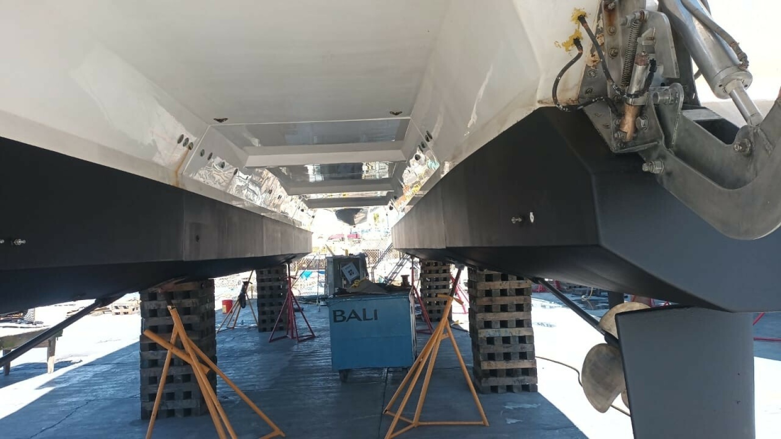 54' 2018 Overblue 54