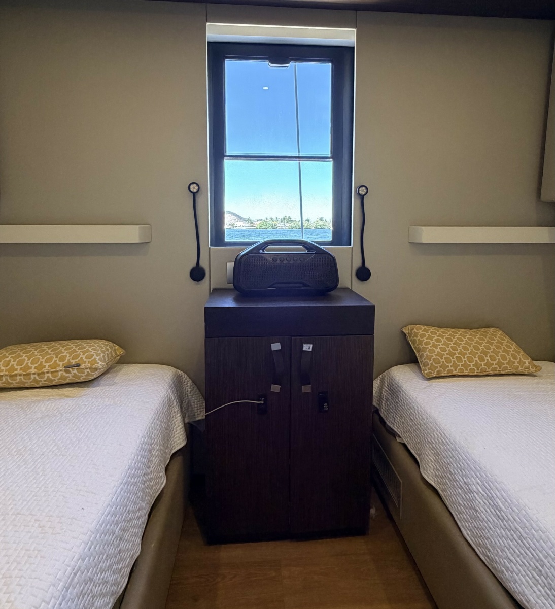 54' 2018 Overblue 54