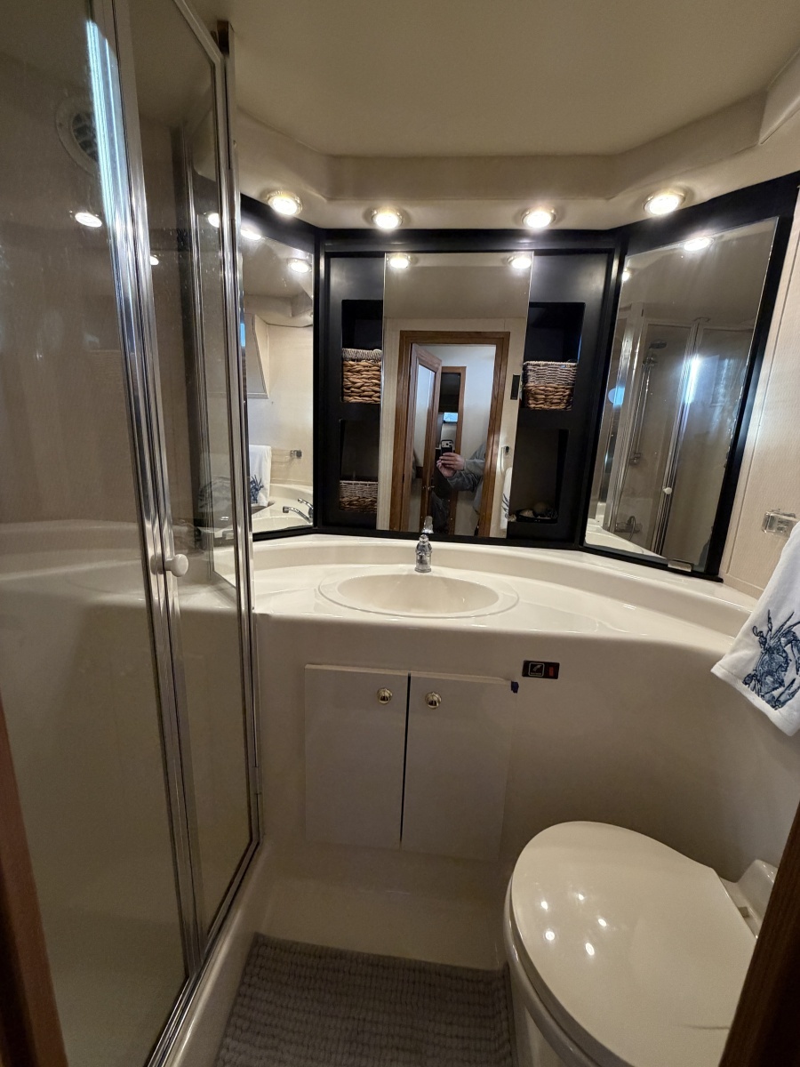 Never Satisfied 47ft Bayliner Yacht For Sale