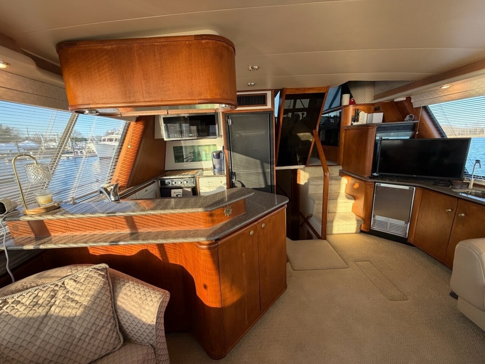 Never Satisfied 47ft Bayliner Yacht For Sale