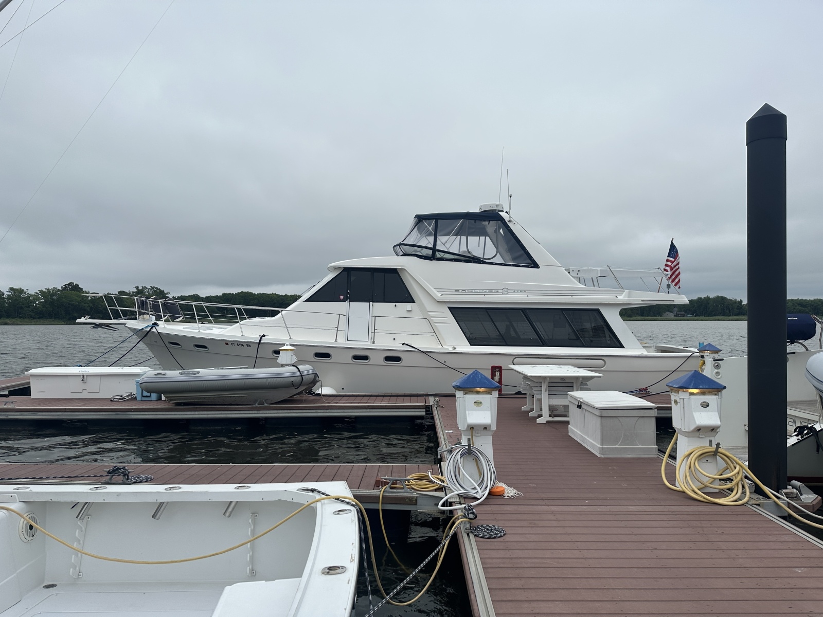 47' 1999 Bayliner 4788