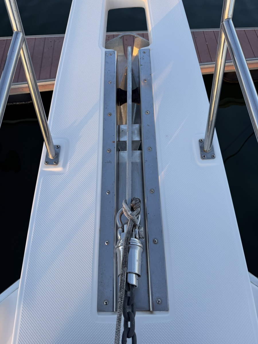 Never Satisfied 47ft Bayliner Yacht For Sale