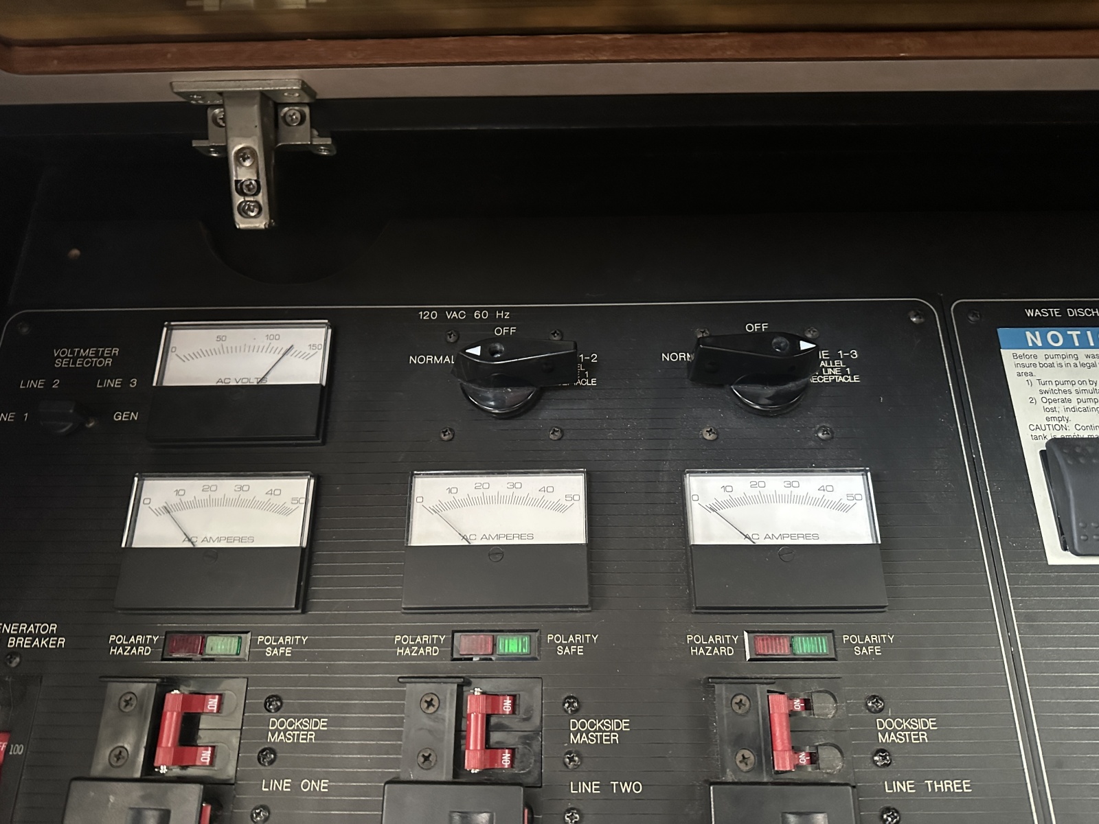 47' 1999 Bayliner 4788