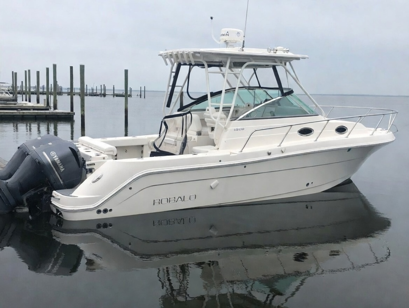 2018 Robalo 305