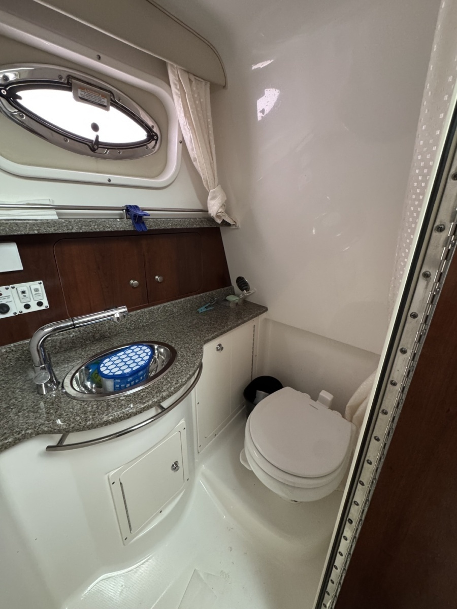 30ft Robalo Yacht For Sale