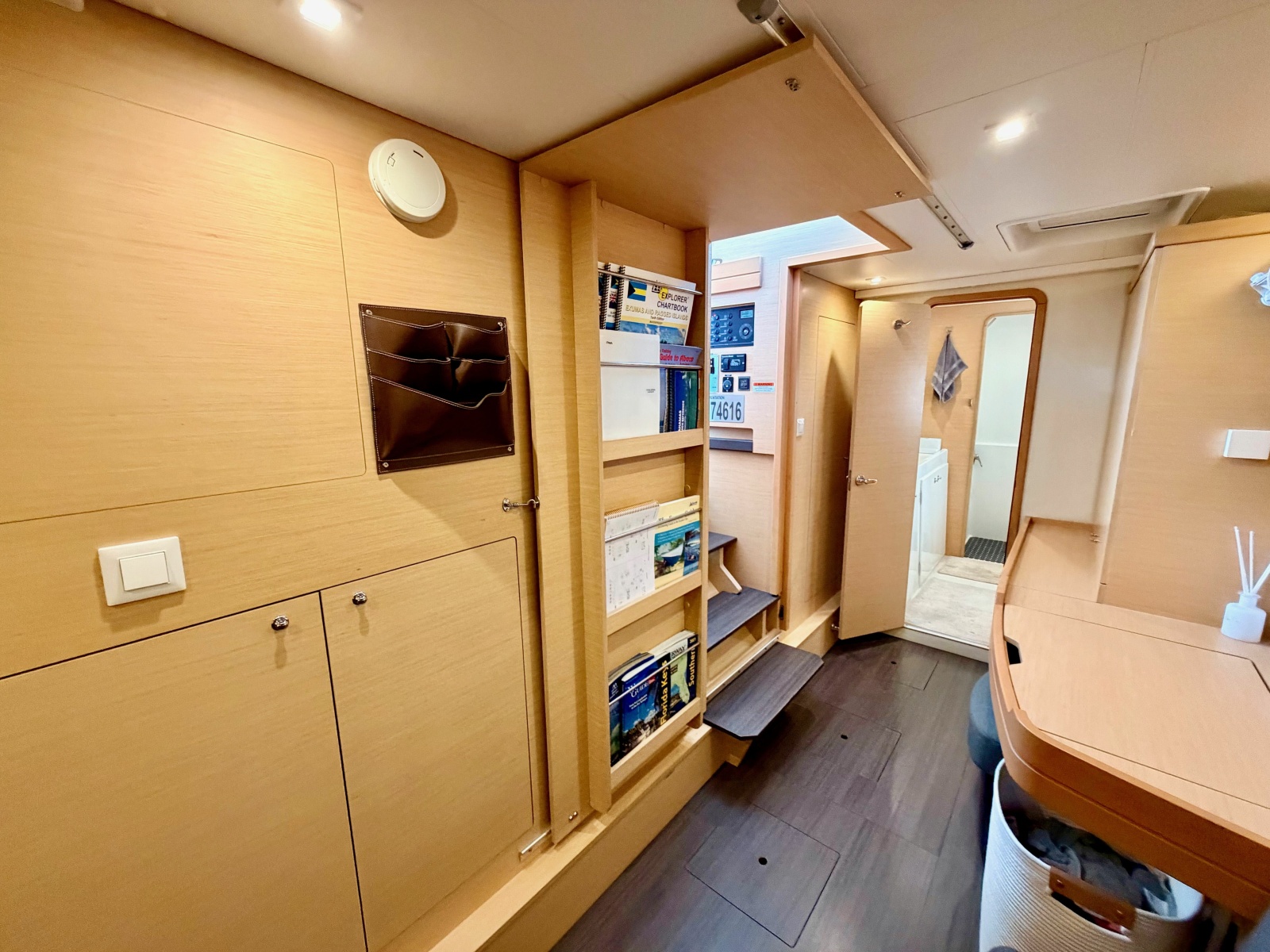 42' 2017 Lagoon 42 OV