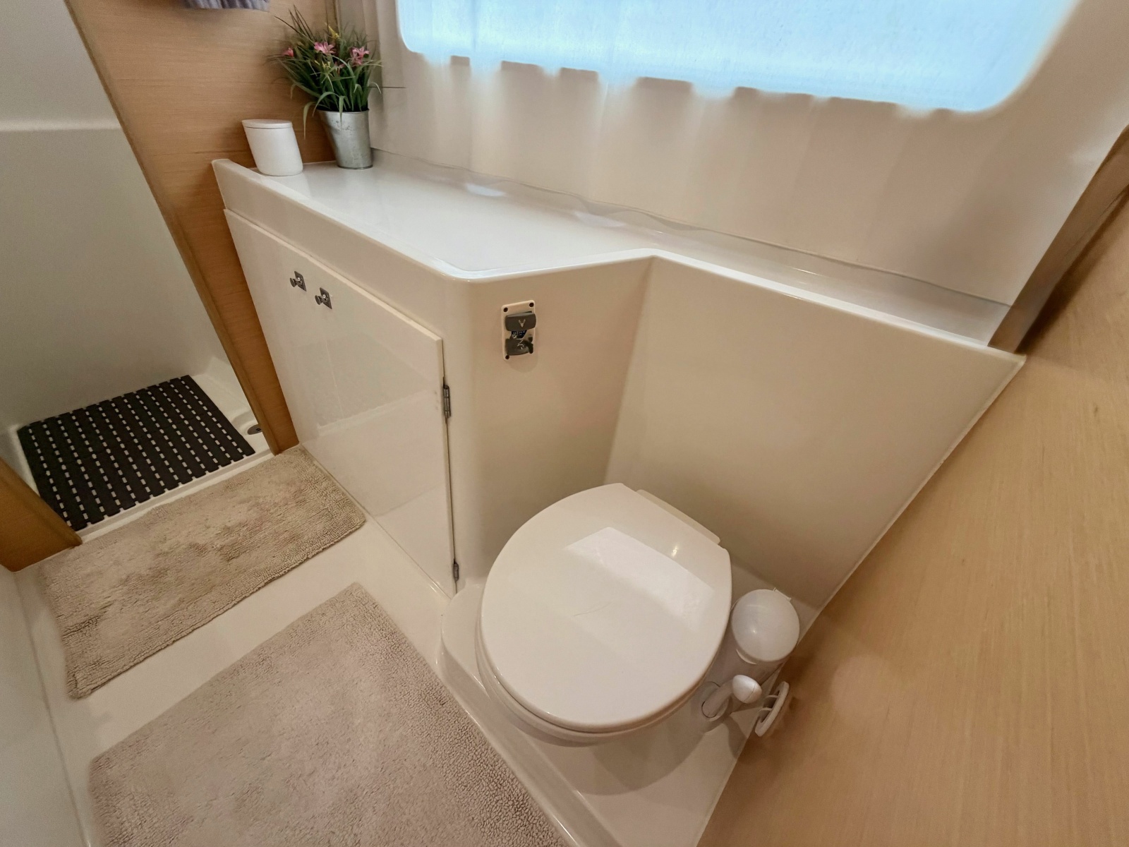 42' 2017 Lagoon 42 OV