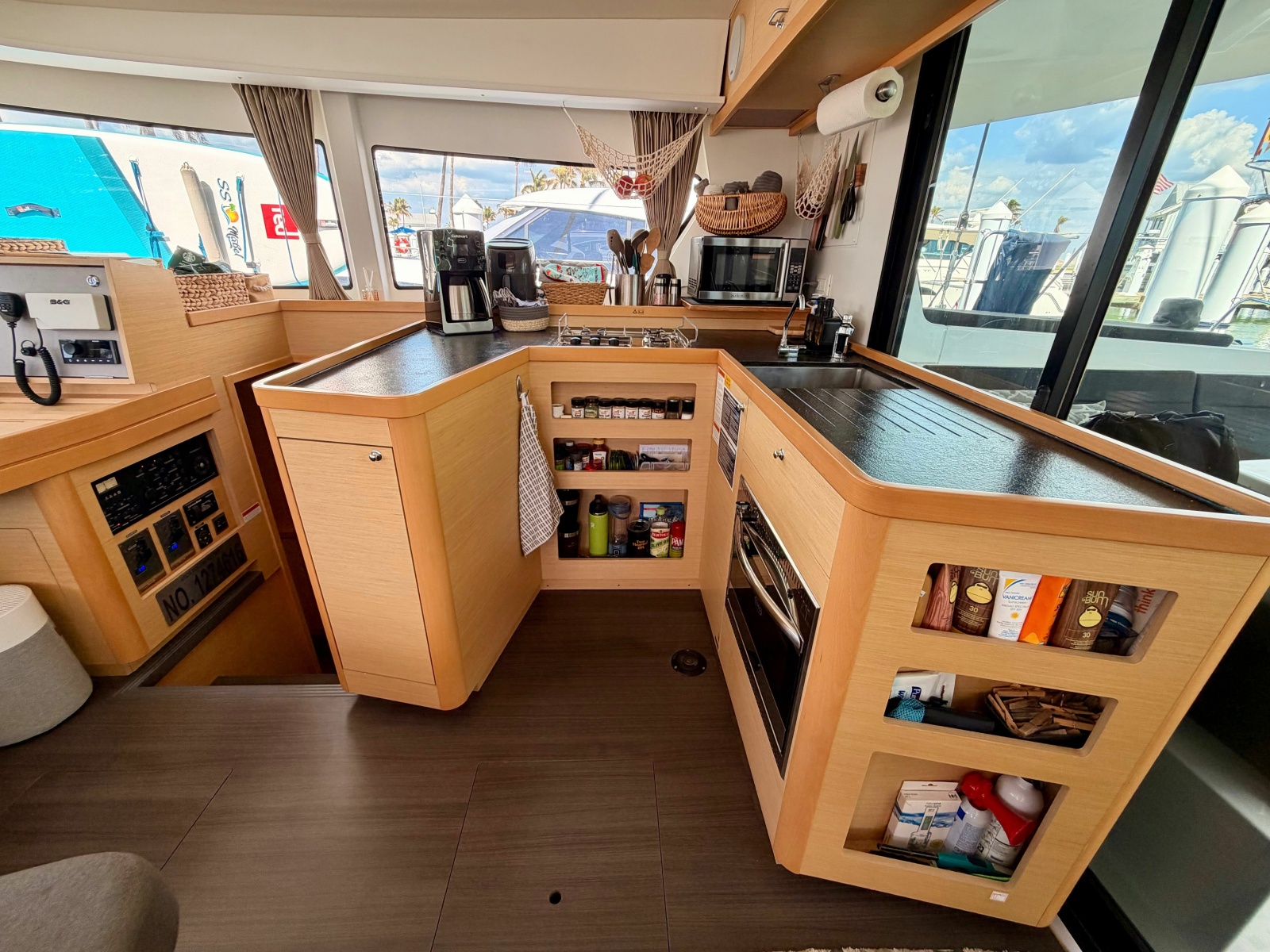 42' 2017 Lagoon 42 OV