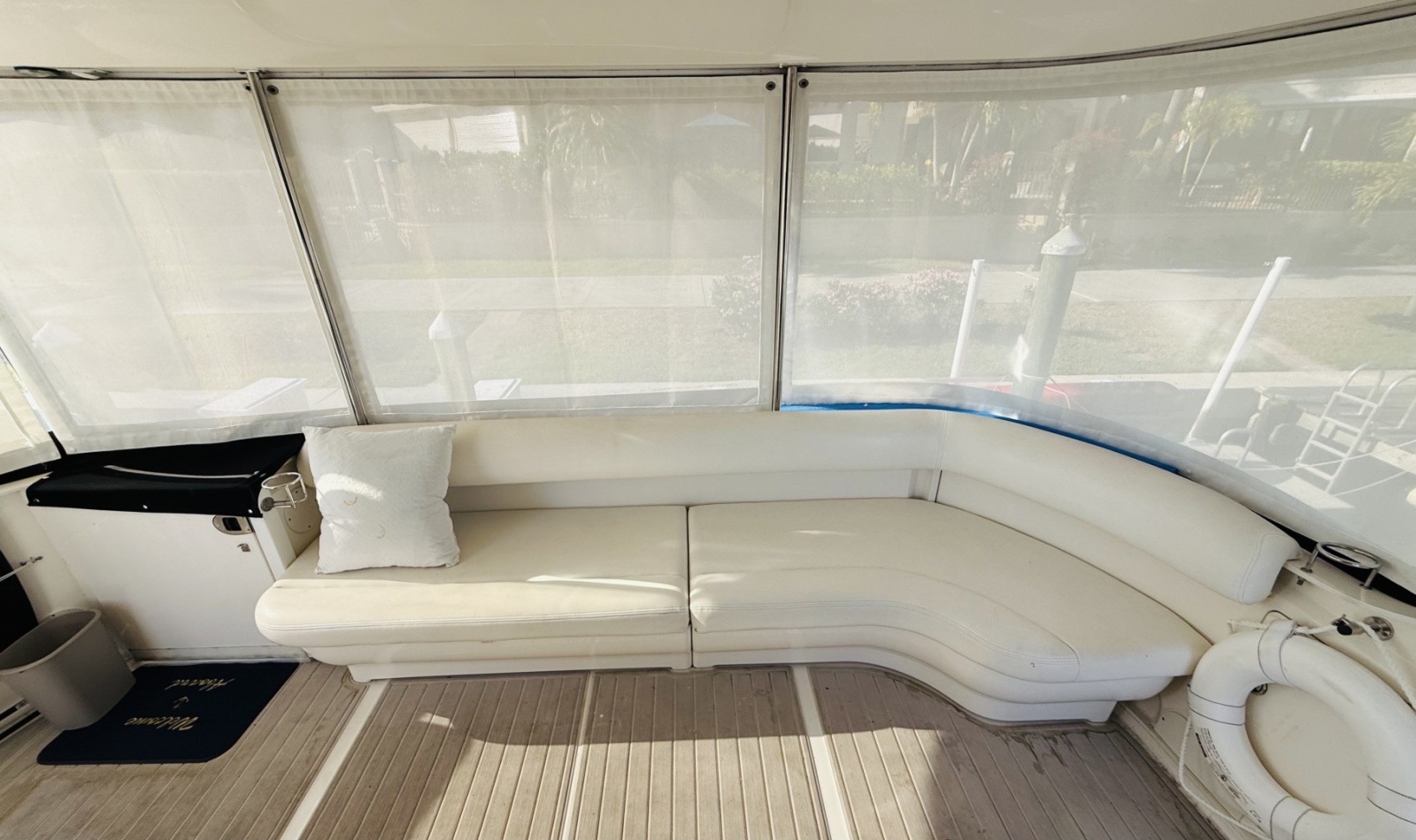 39' 2004 Sea Ray 390 Motor Yacht