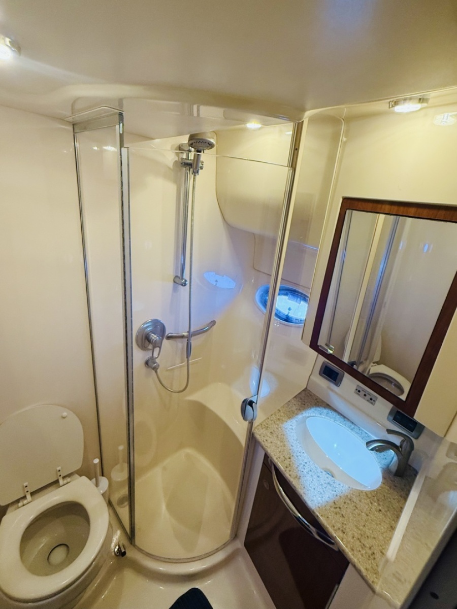 39' 2004 Sea Ray 390 Motor Yacht