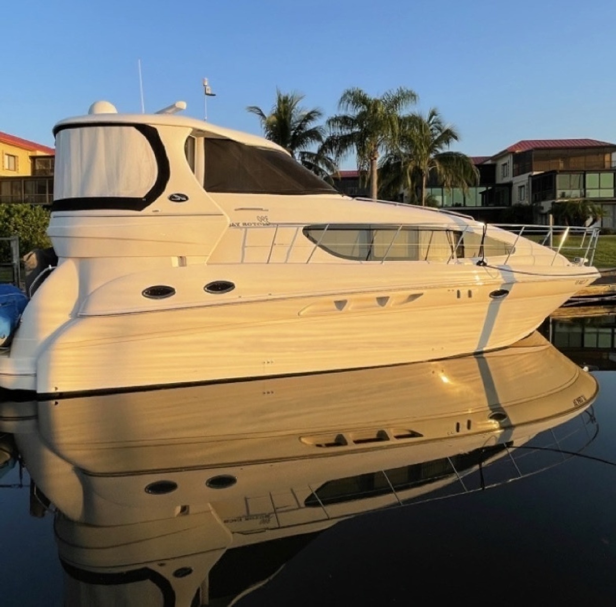 39' 2004 Sea Ray 390 Motor Yacht