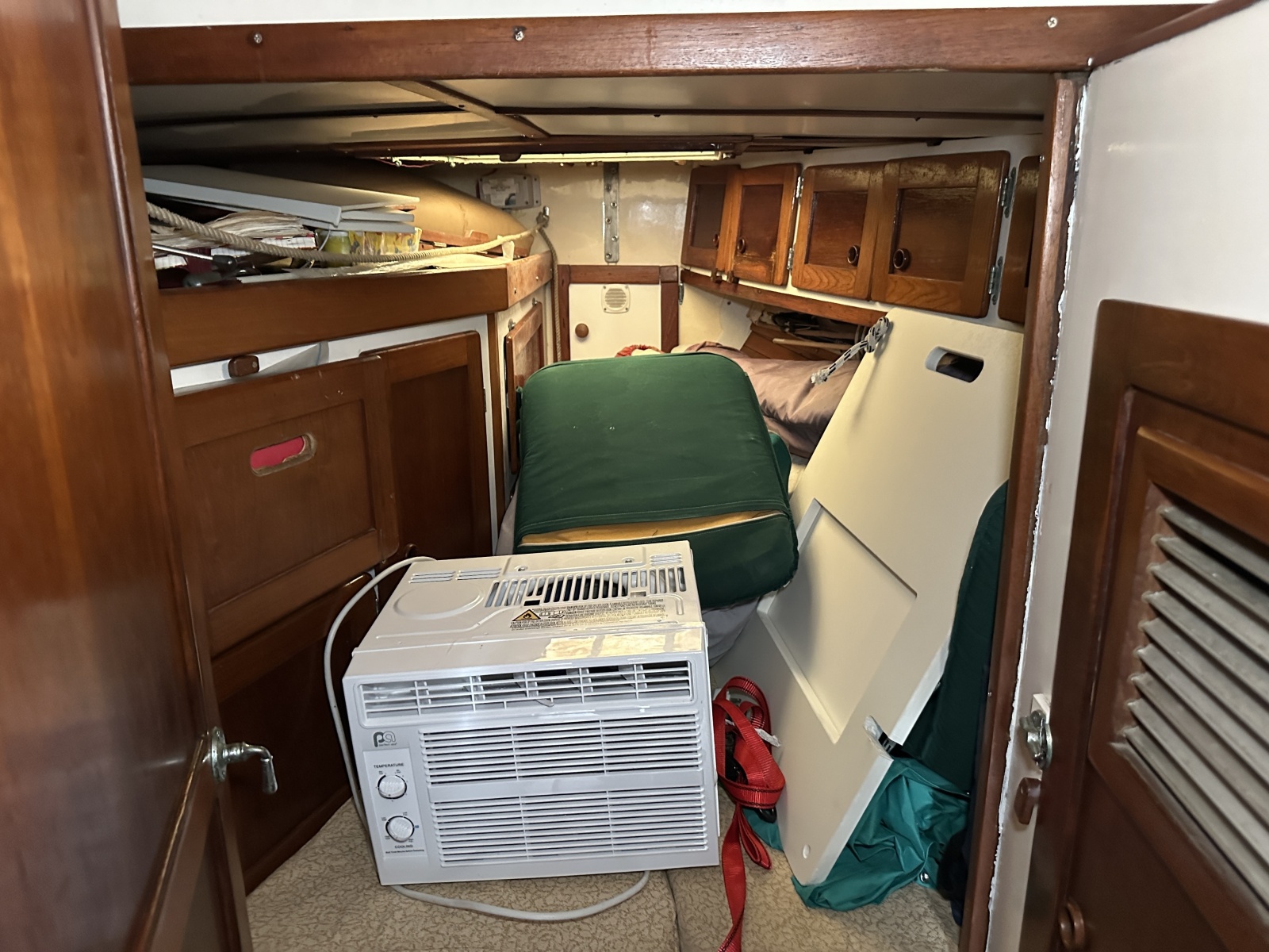 40' 1976 Valiant Valiant 40