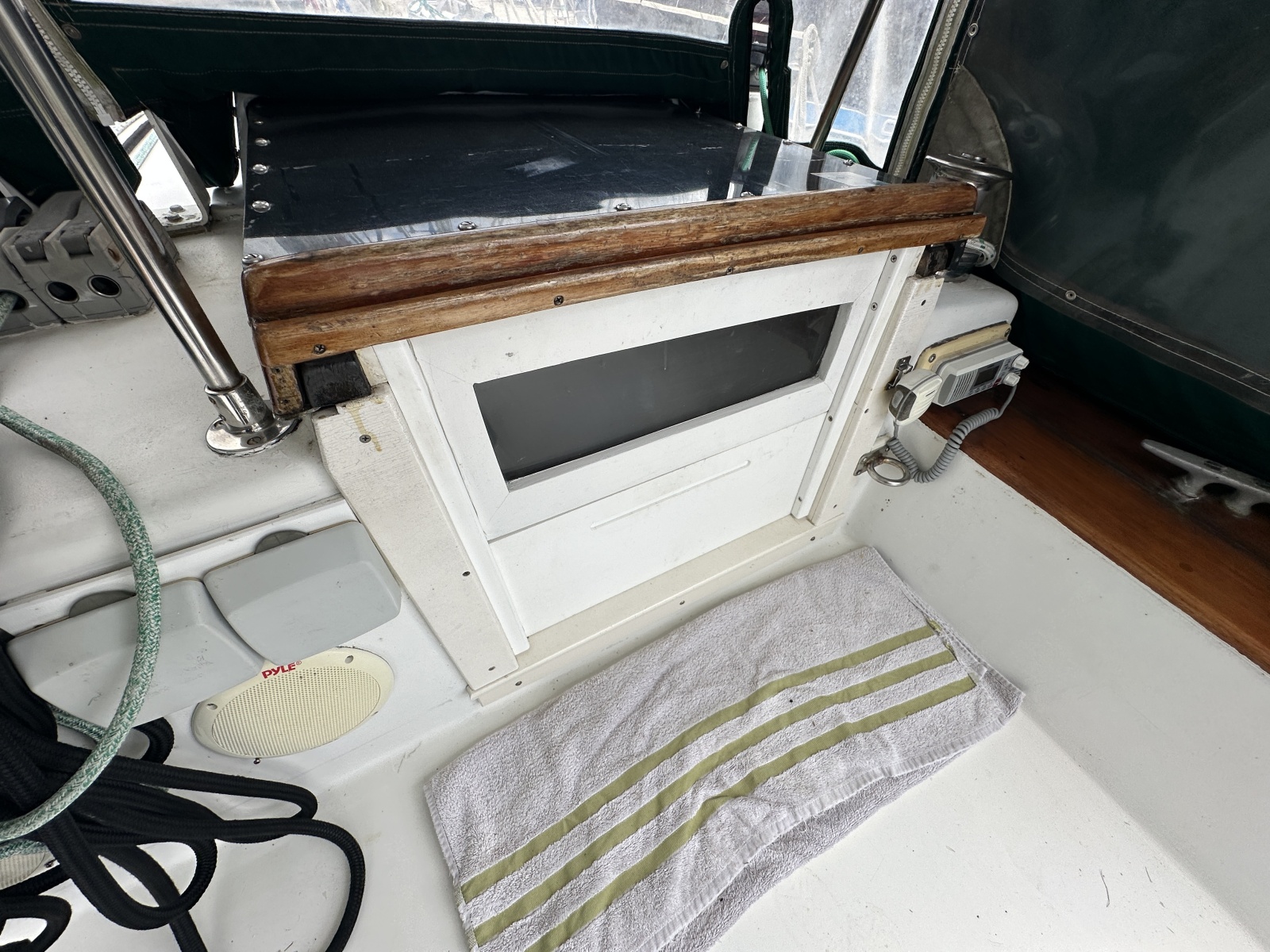 40' 1976 Valiant Valiant 40