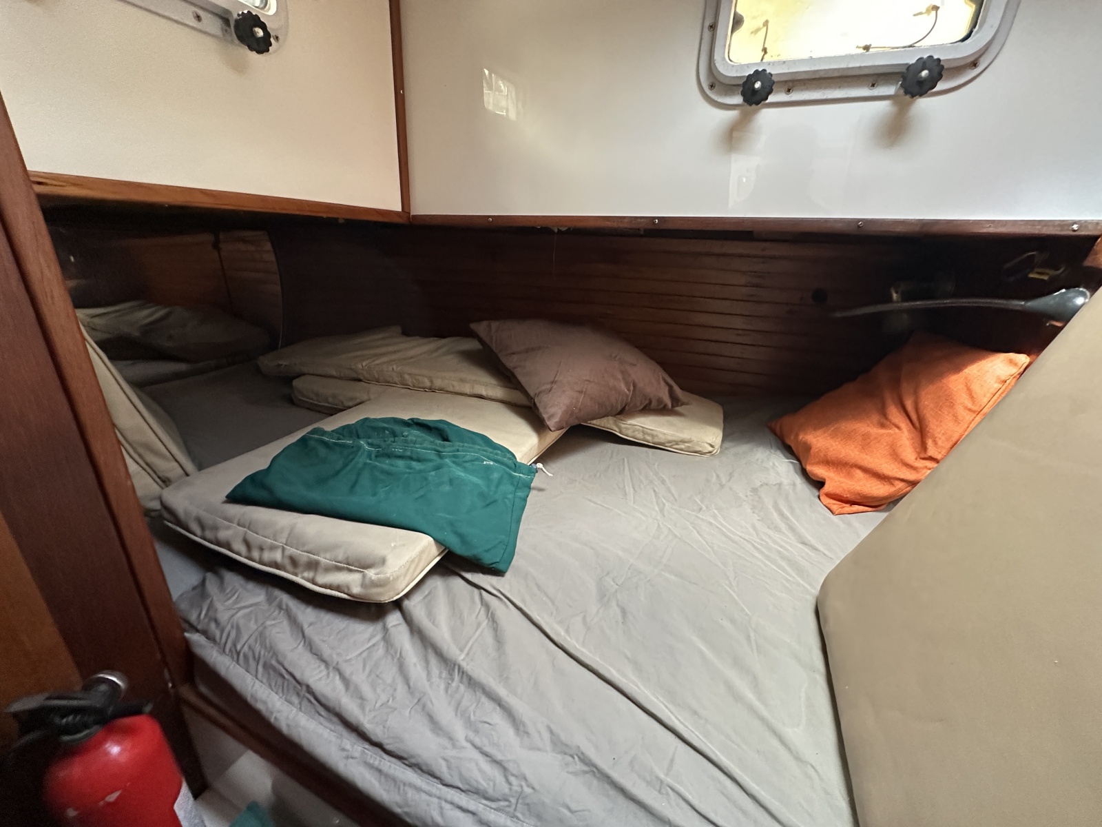 40' 1976 Valiant Valiant 40