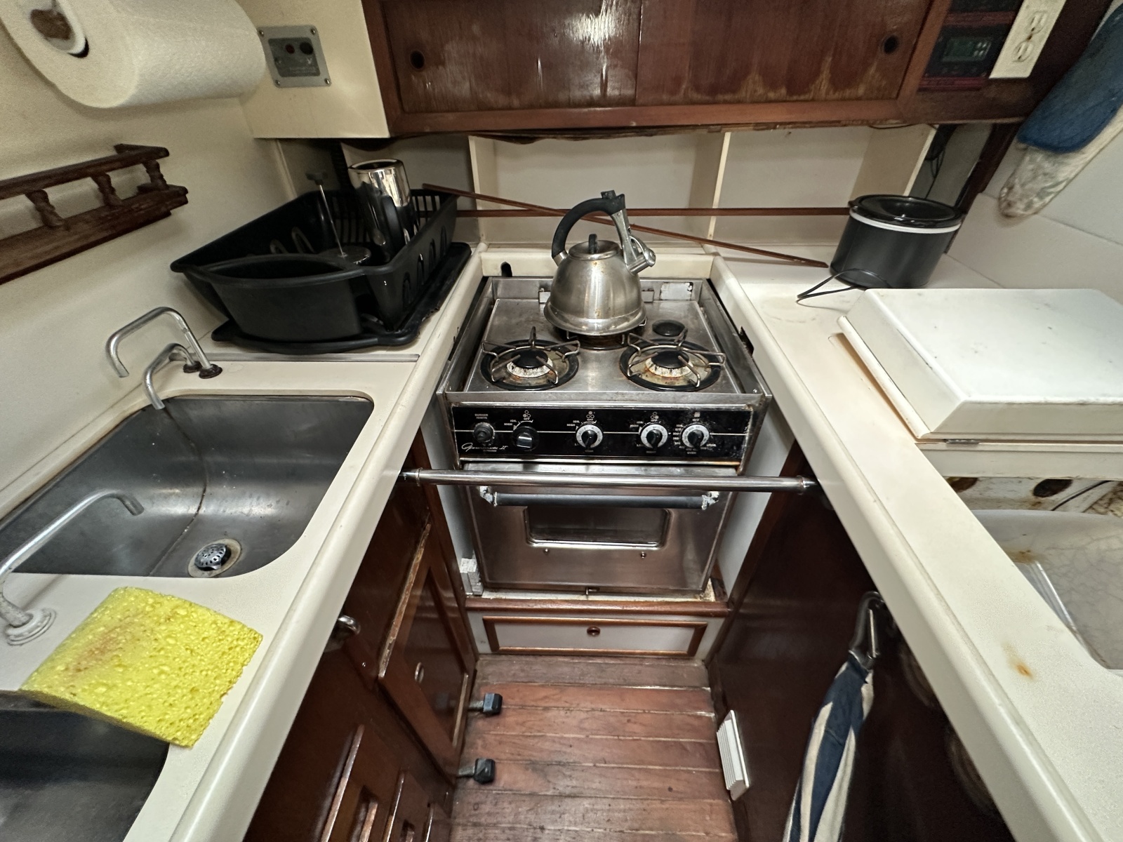 40' 1976 Valiant Valiant 40