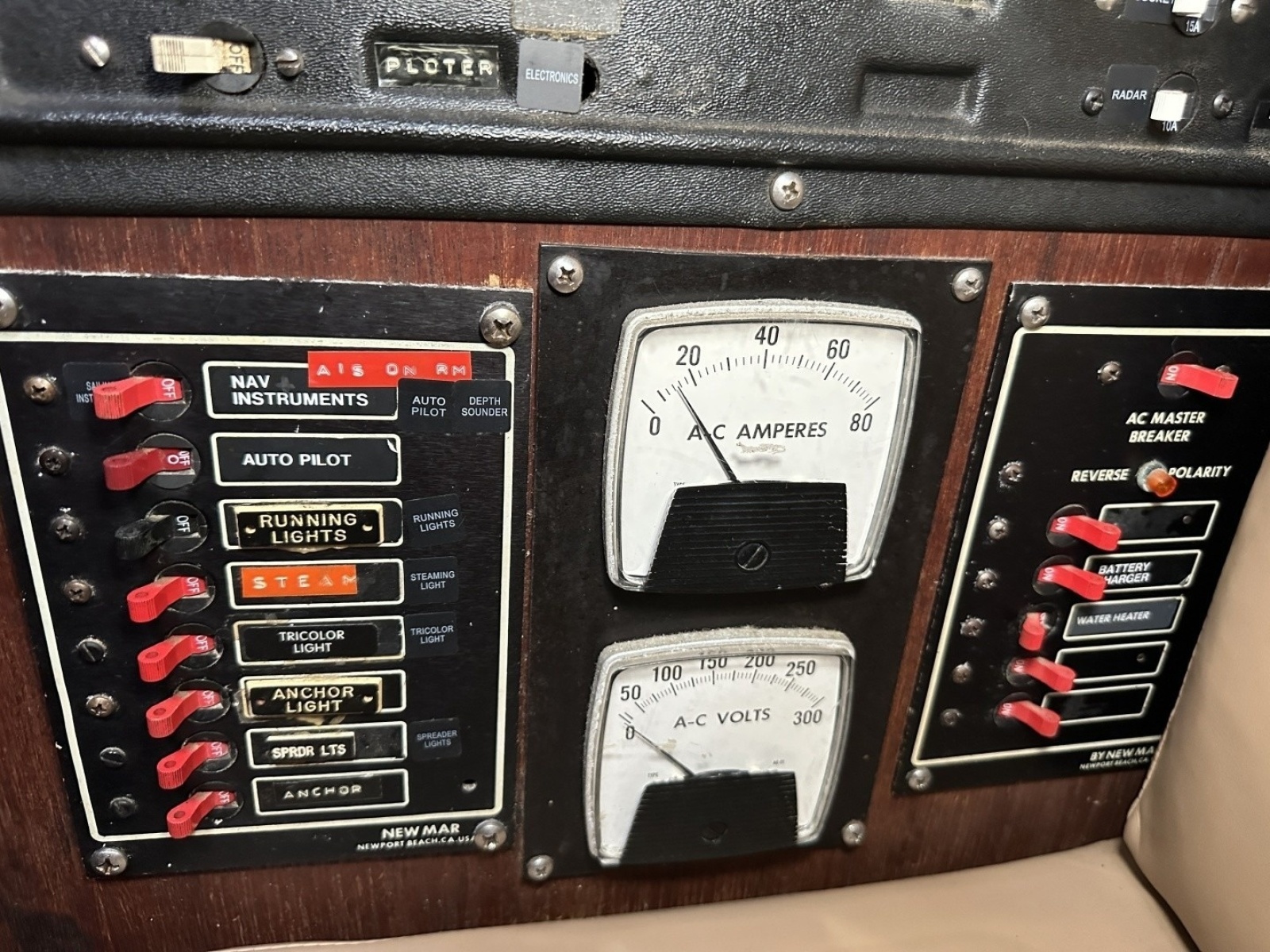 1976 Valiant 40