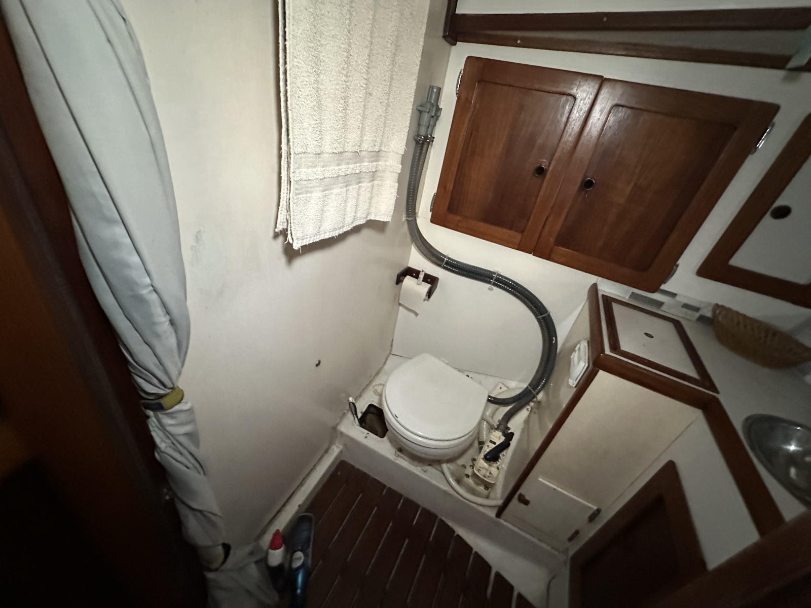 40' 1976 Valiant Valiant 40