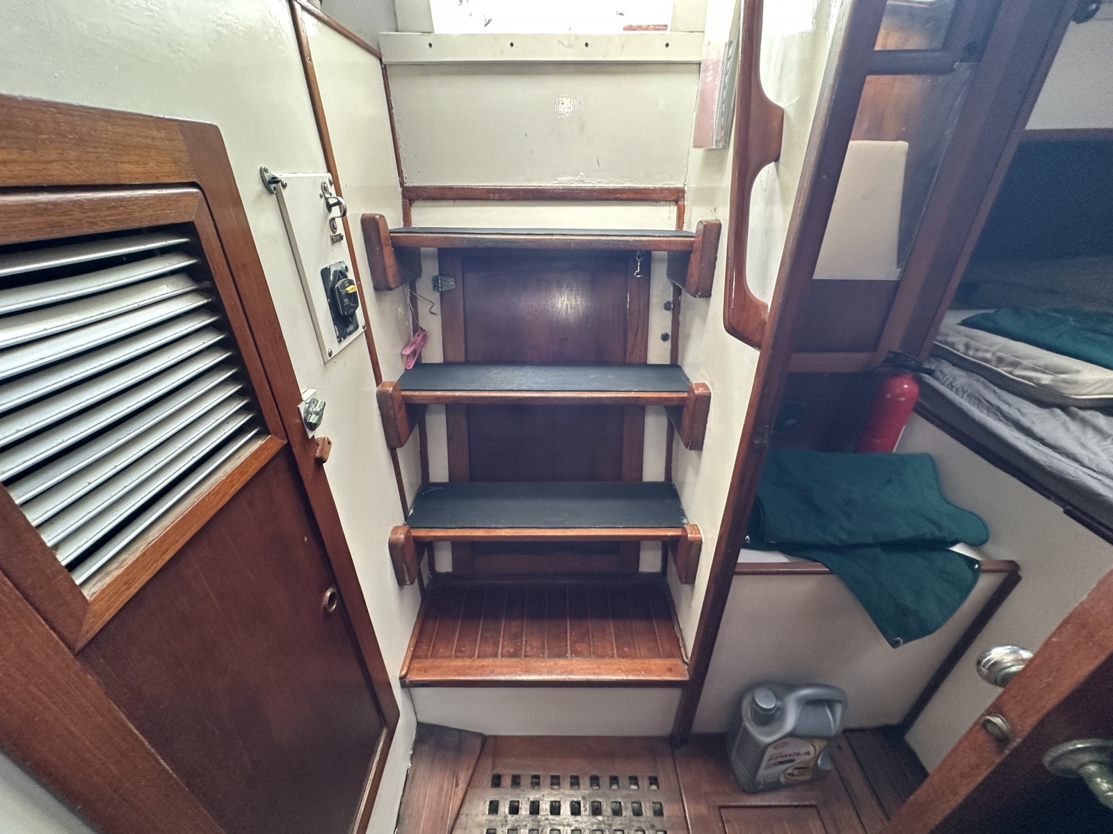 40' 1976 Valiant Valiant 40