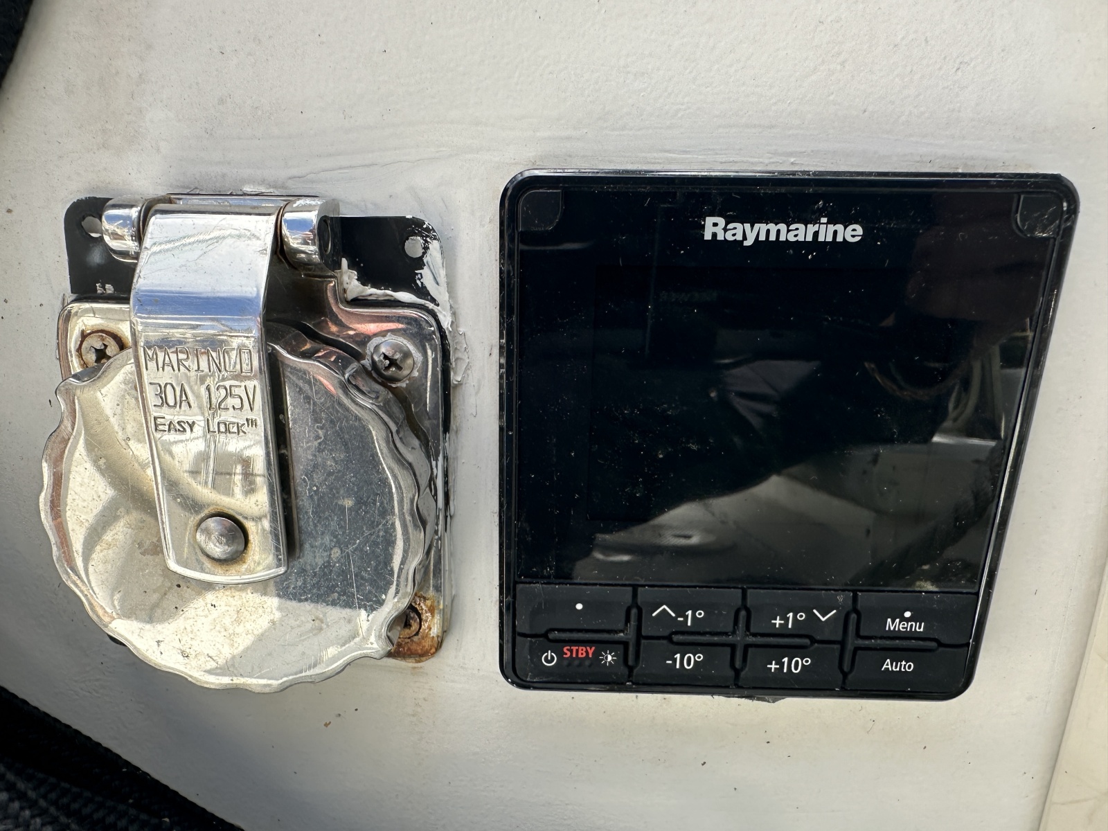 40' 1976 Valiant Valiant 40