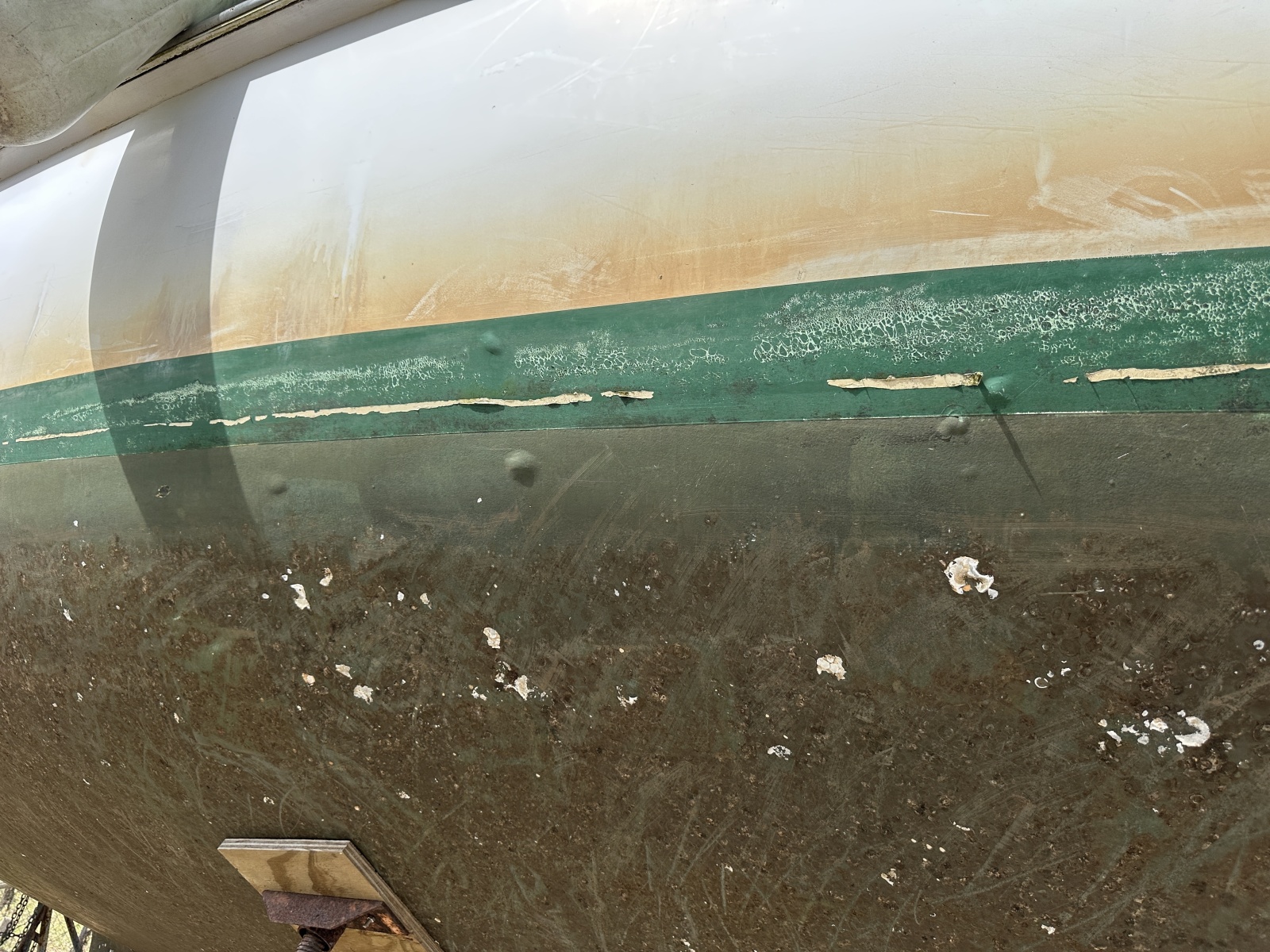 40' 1976 Valiant Valiant 40