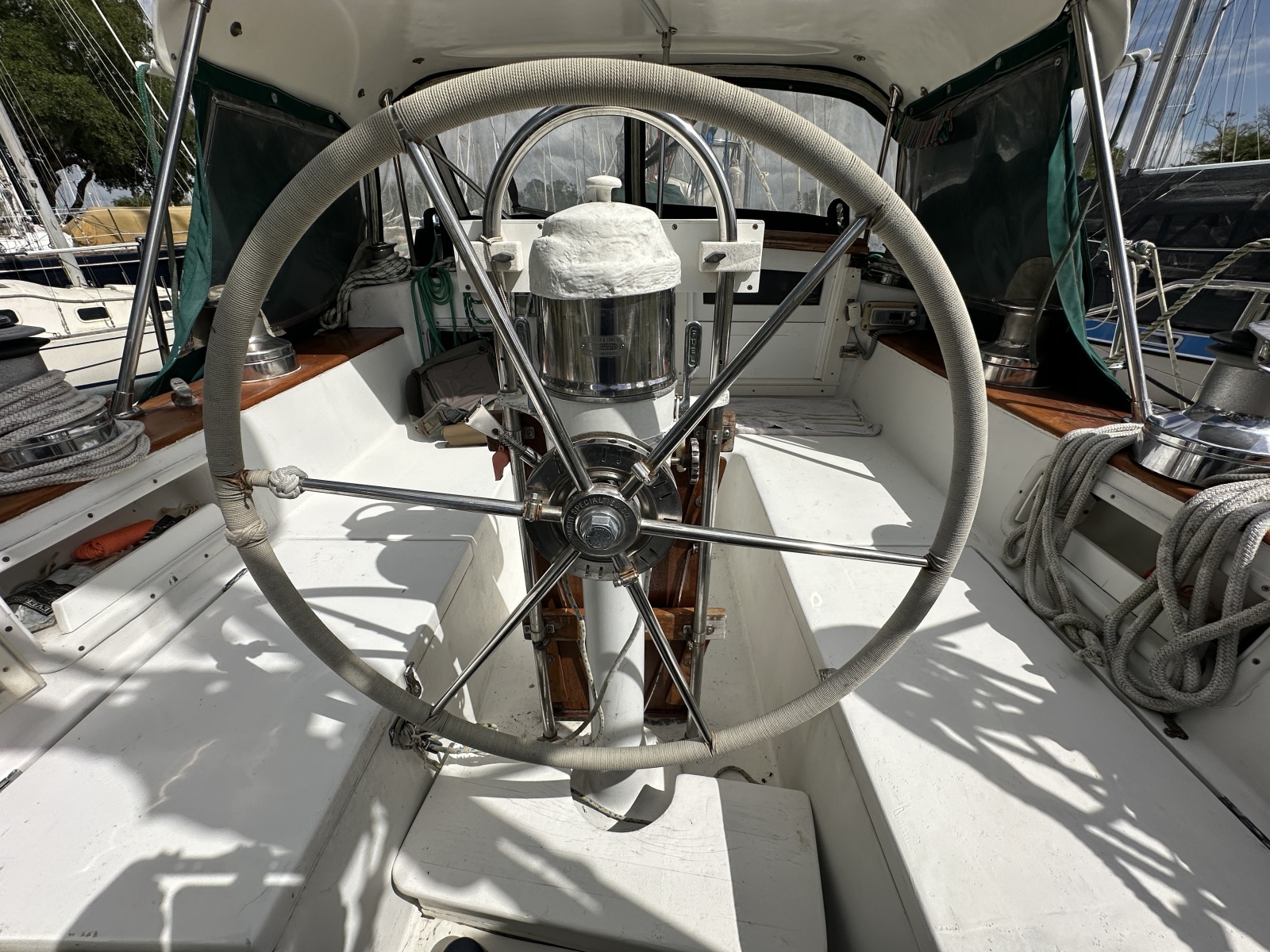 40' 1976 Valiant Valiant 40