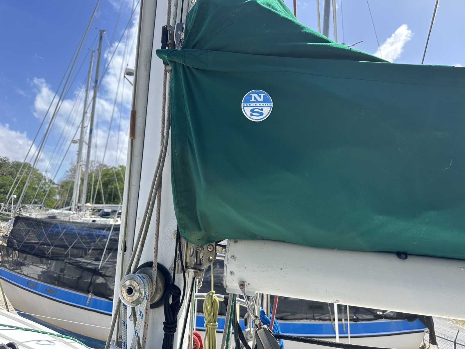 40' 1976 Valiant Valiant 40