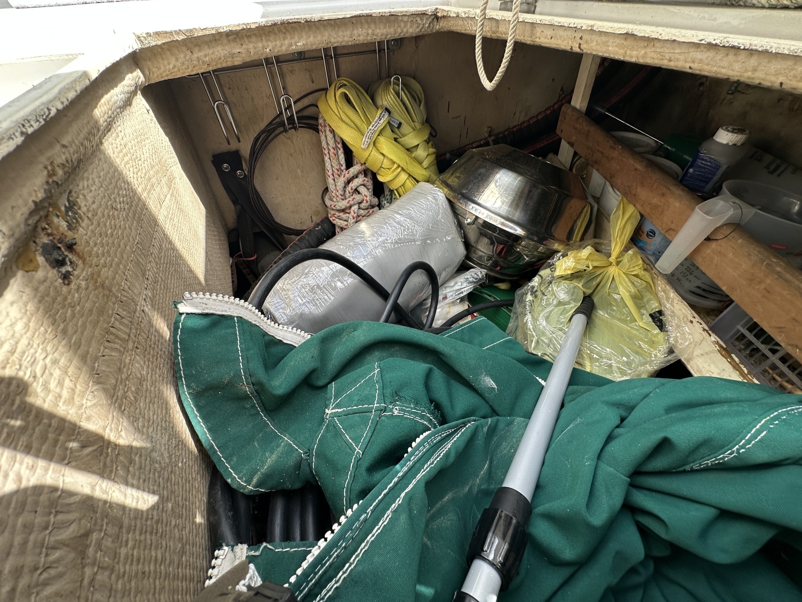 1976 Valiant Valiant 40