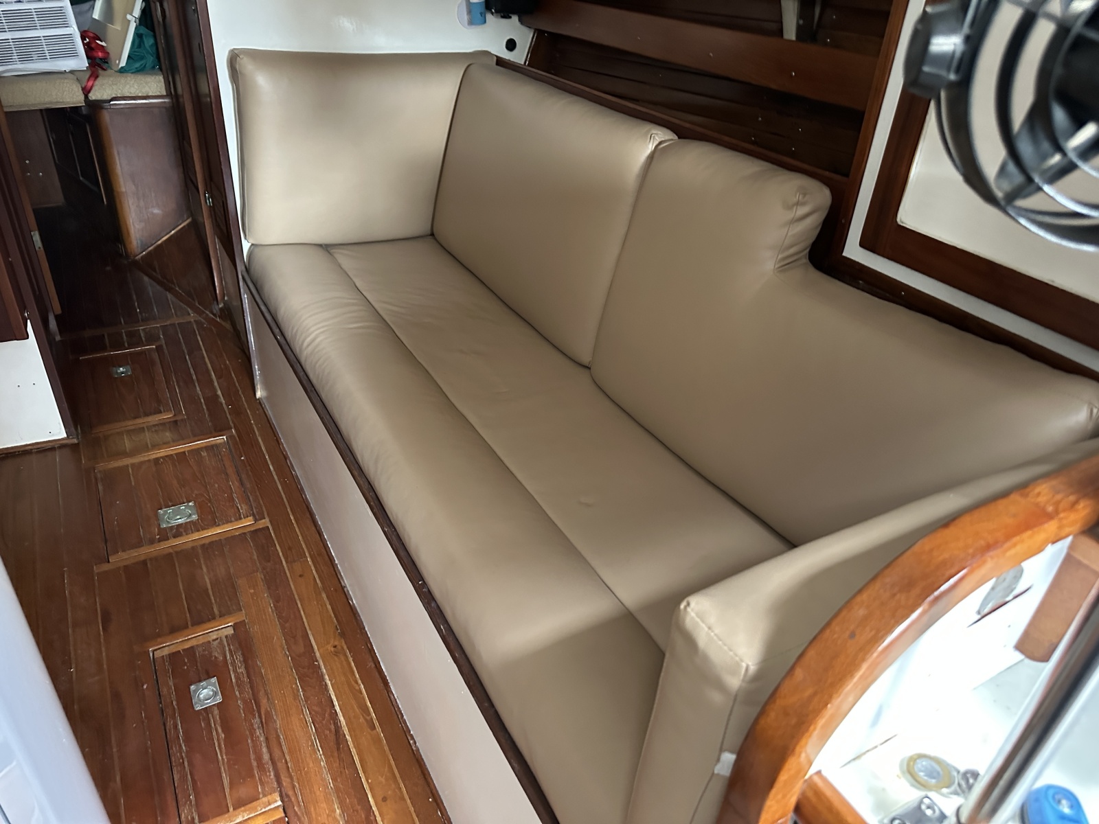 40' 1976 Valiant Valiant 40