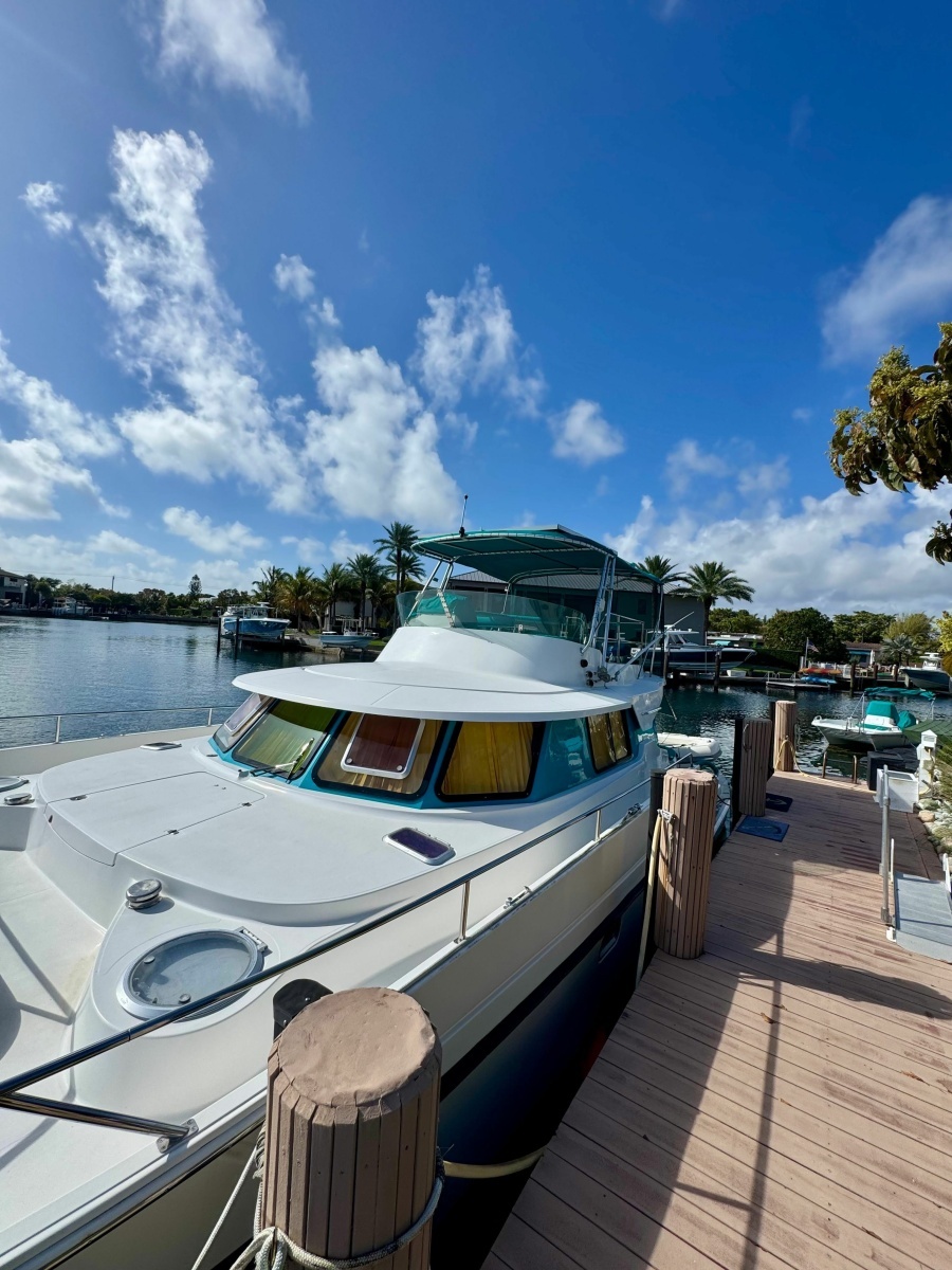 Knotty Cat 37ft Fountaine Pajot Yacht For Sale