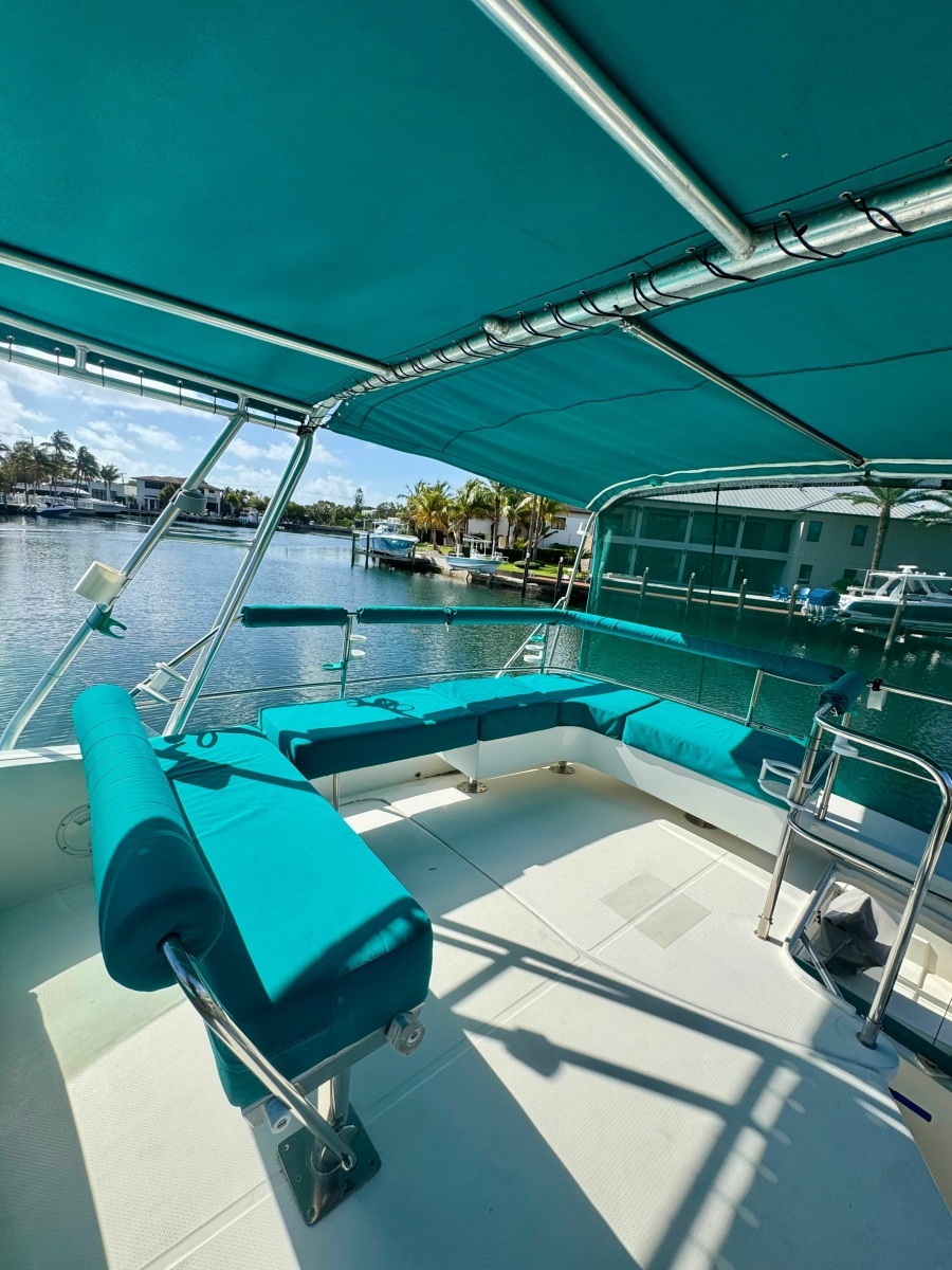 Knotty Cat 37ft Fountaine Pajot Yacht For Sale