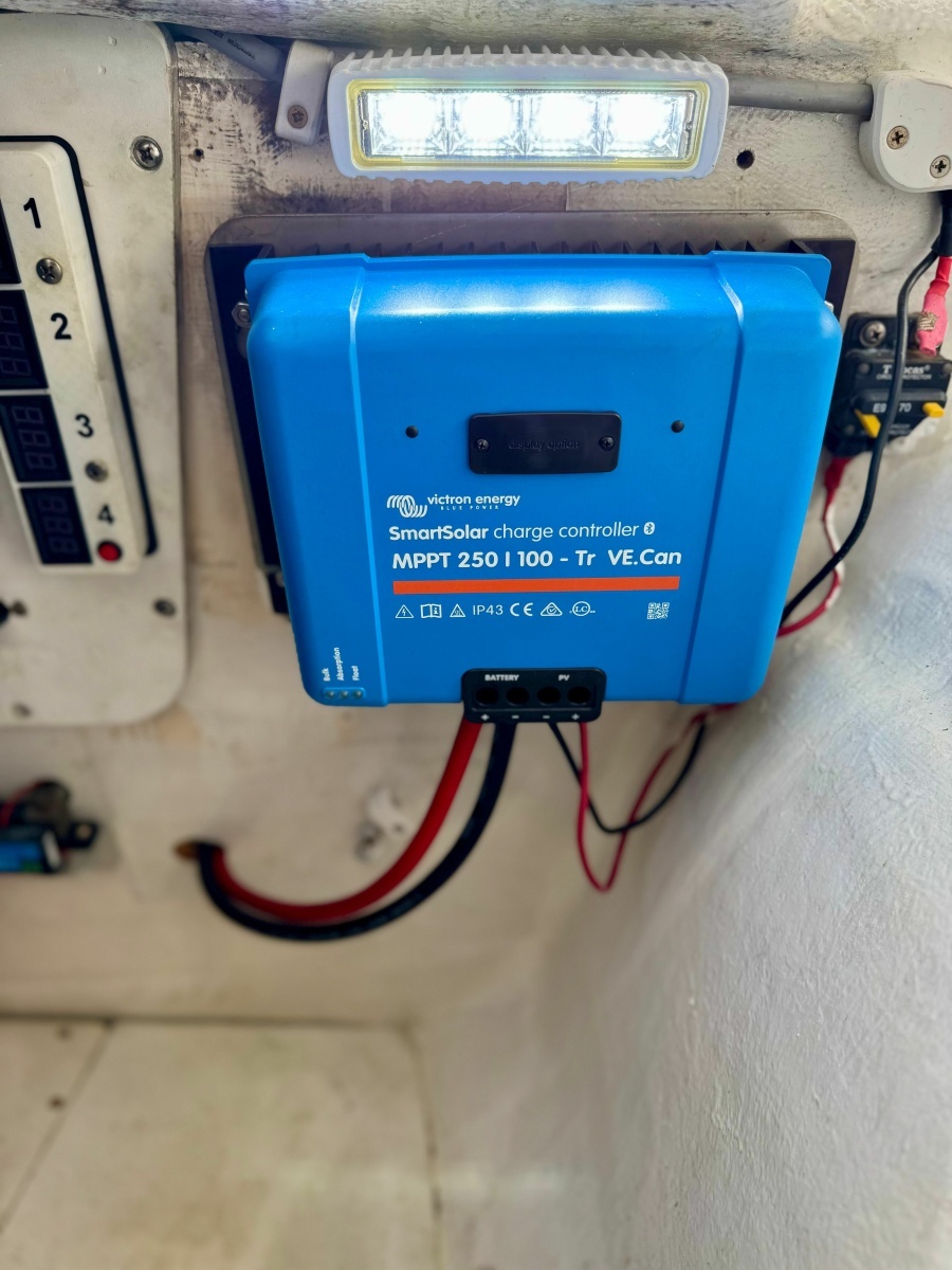 Knotty Cat 37ft Fountaine Pajot Yacht For Sale