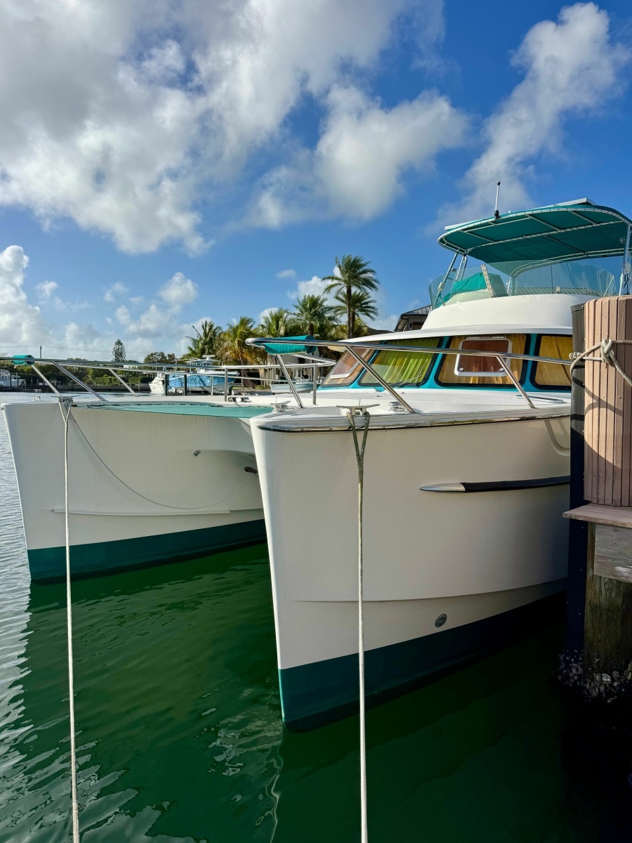 Knotty Cat 37ft Fountaine Pajot Yacht For Sale