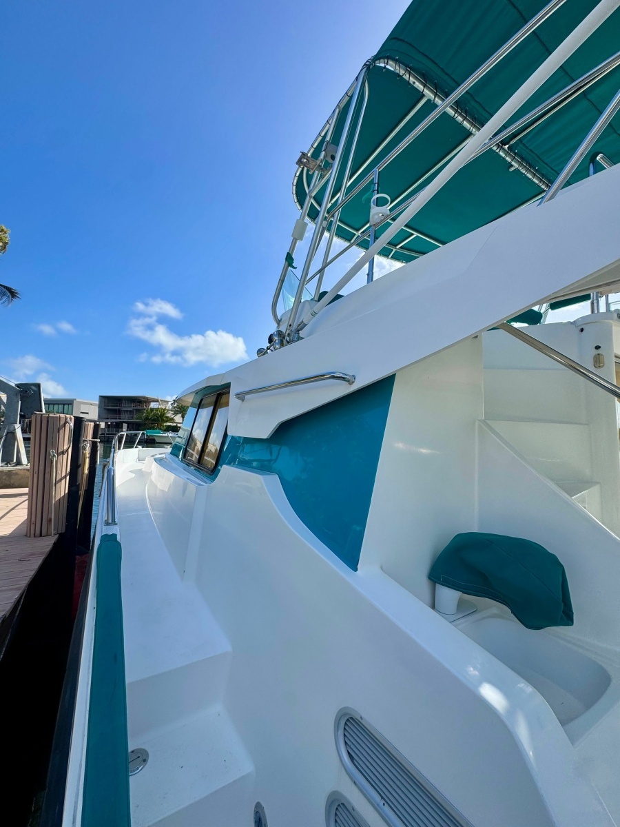 Knotty Cat 37ft Fountaine Pajot Yacht For Sale